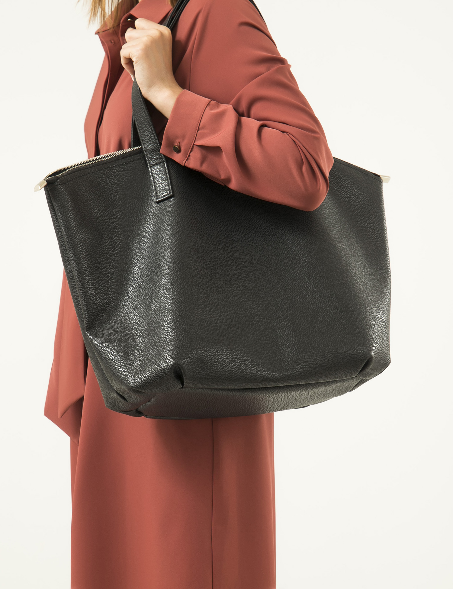 Картинка Жіноча чорна сумка