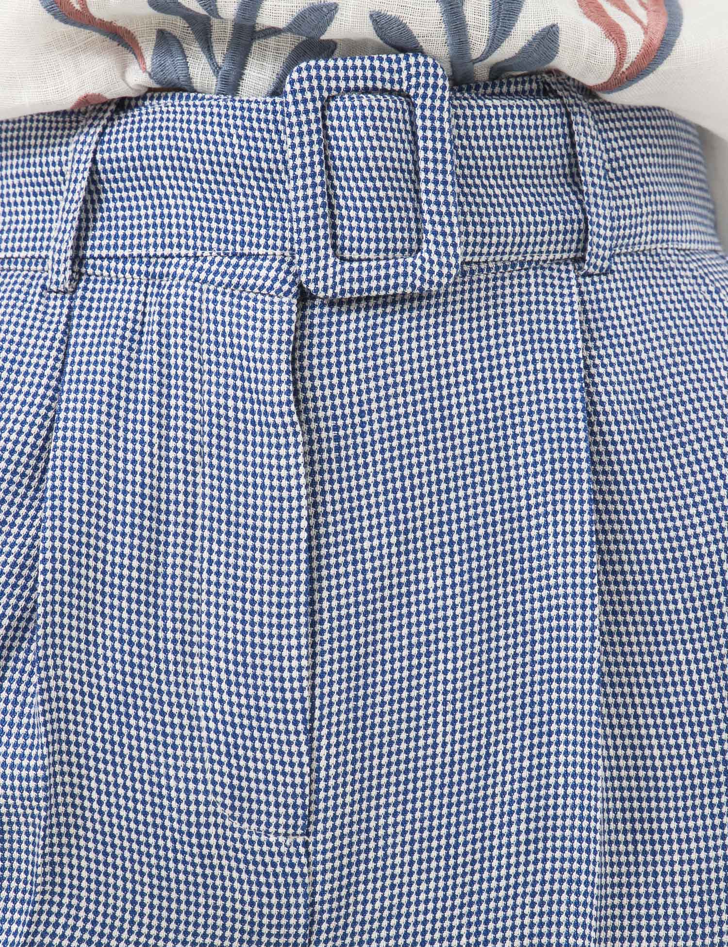 Картинка Жіночі лляні брюки зі стрілками