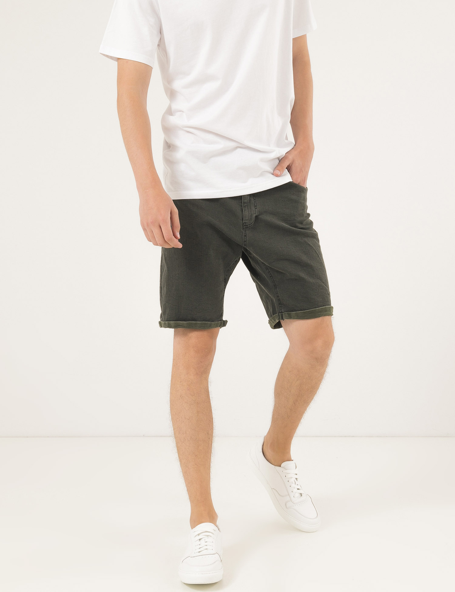 Картинка Чоловічі темно-зелені шорти