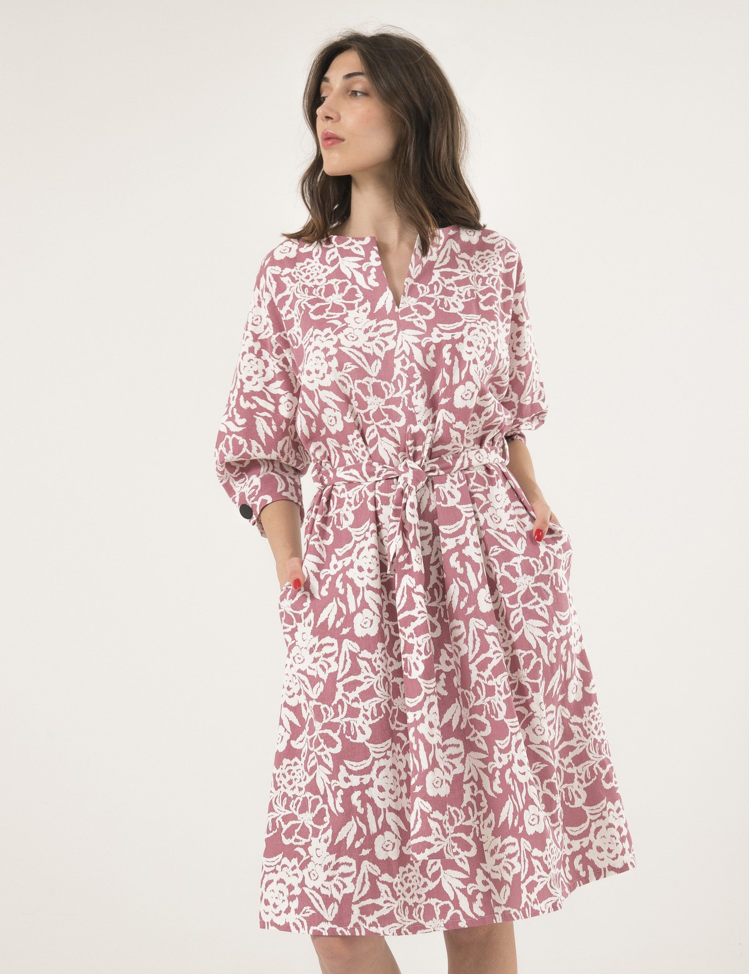 Картинка Рожева сукня з квітковим візерунком