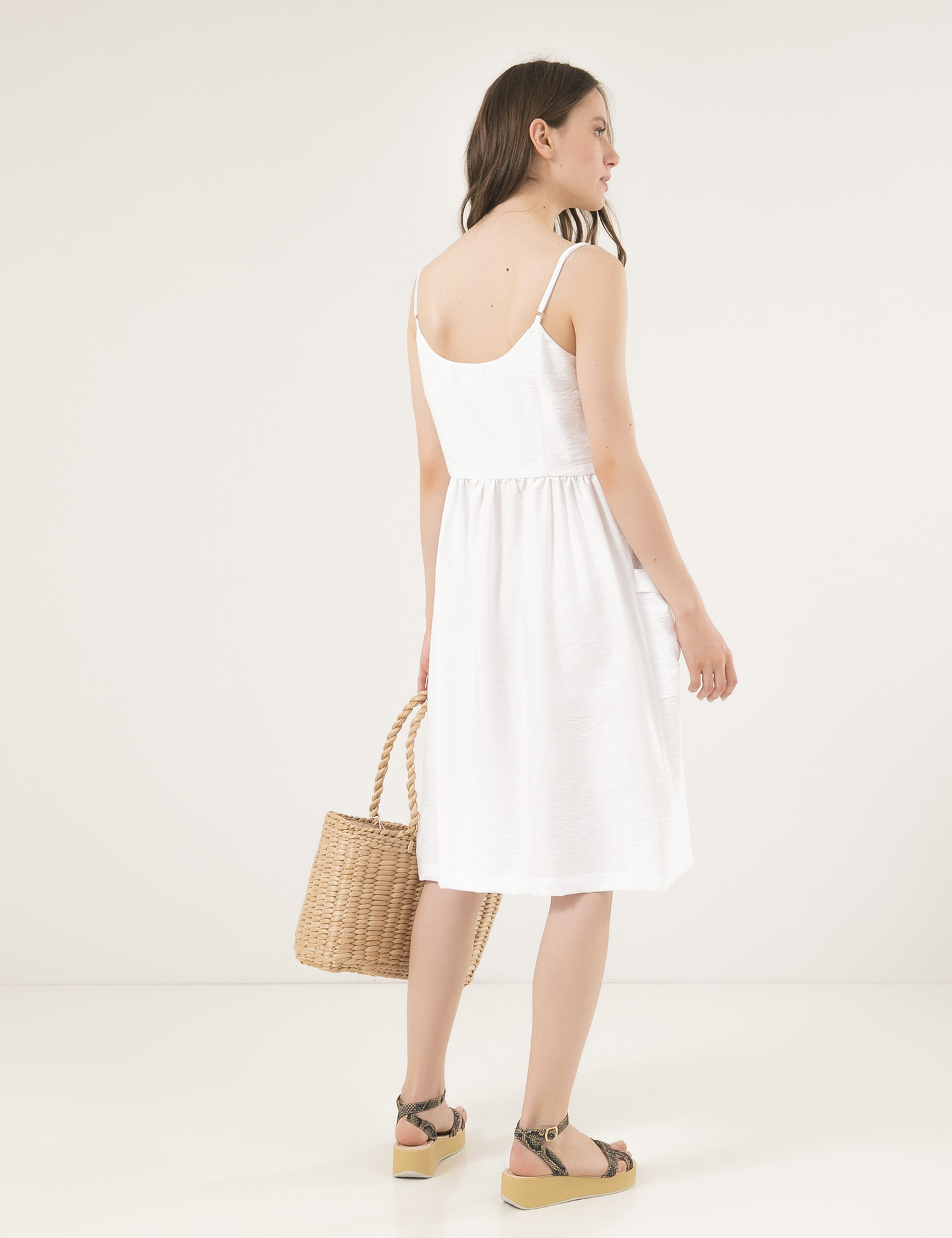 Картинка Біла сукня з ґудзиками