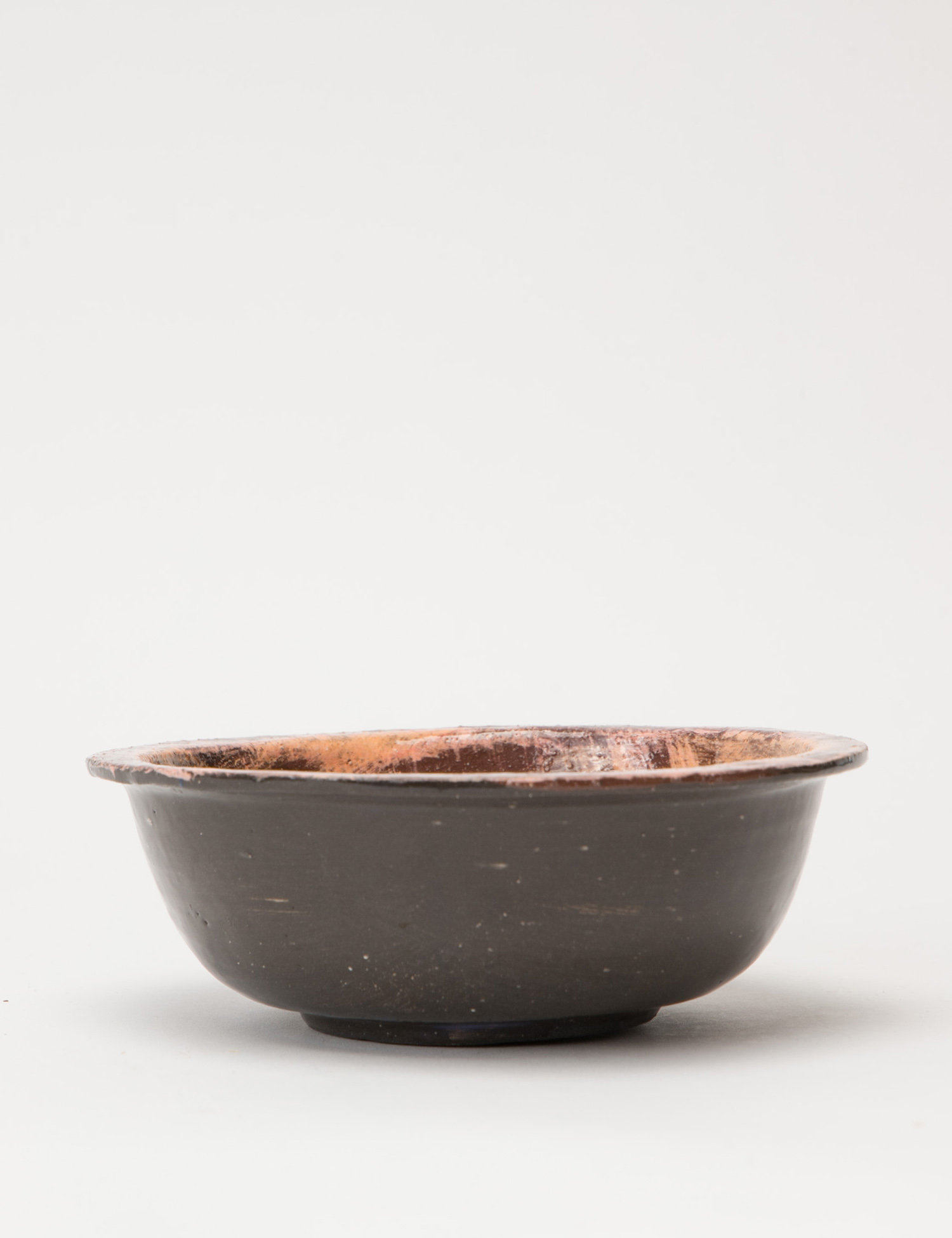 Картинка Темно-коричнева керамічна тарілка 17,5 см