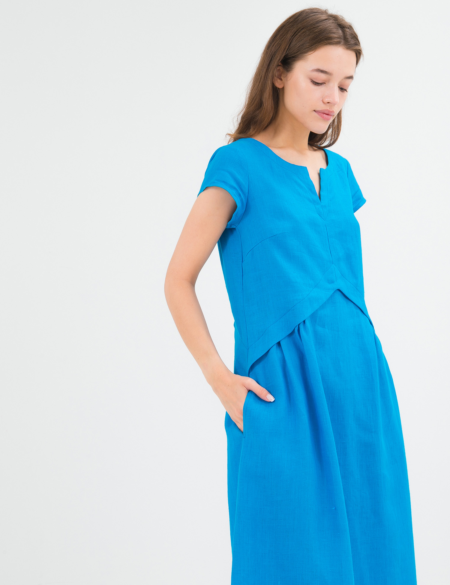 Картинка Блакитна лляна сукня