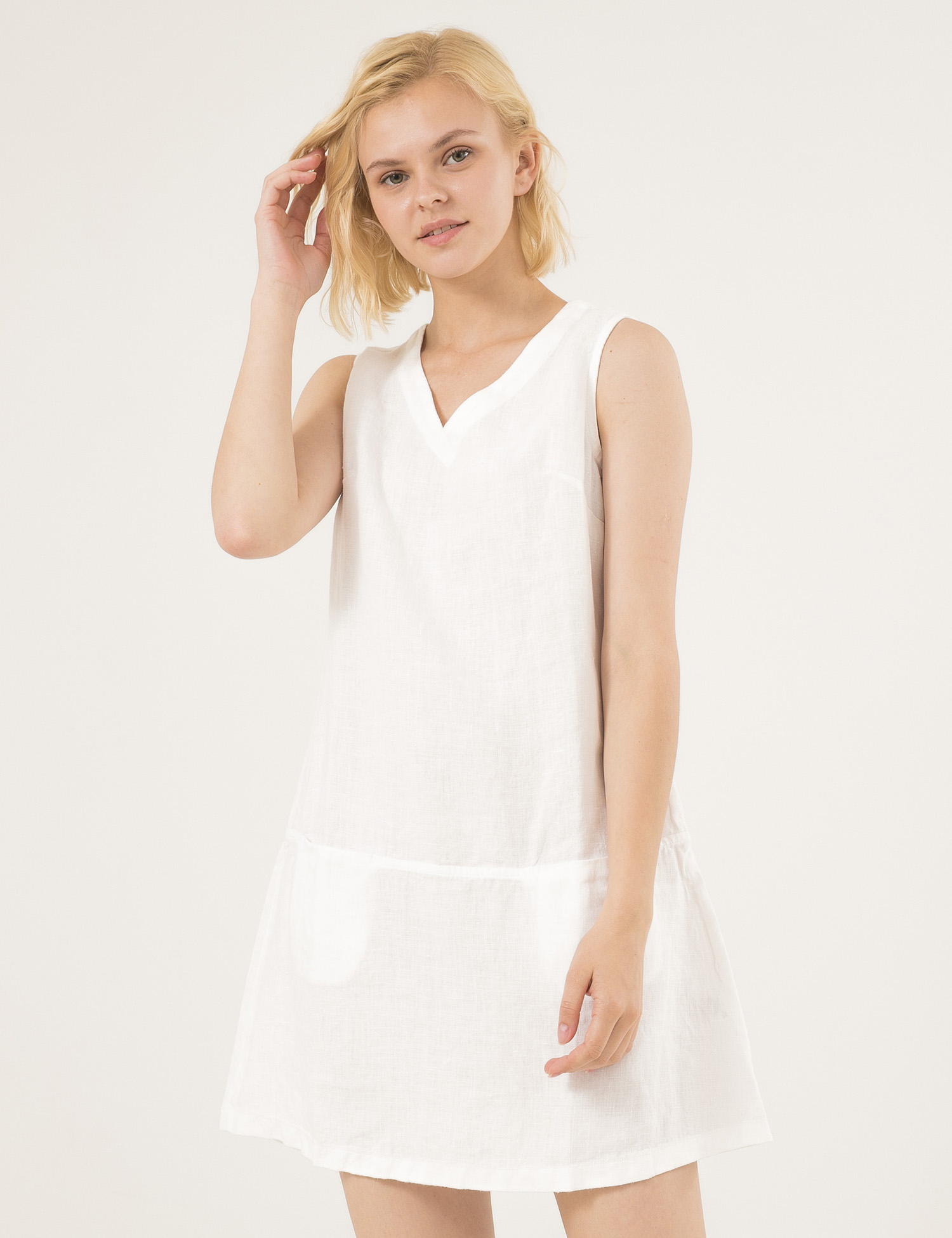 Картинка Біла лляна сукня