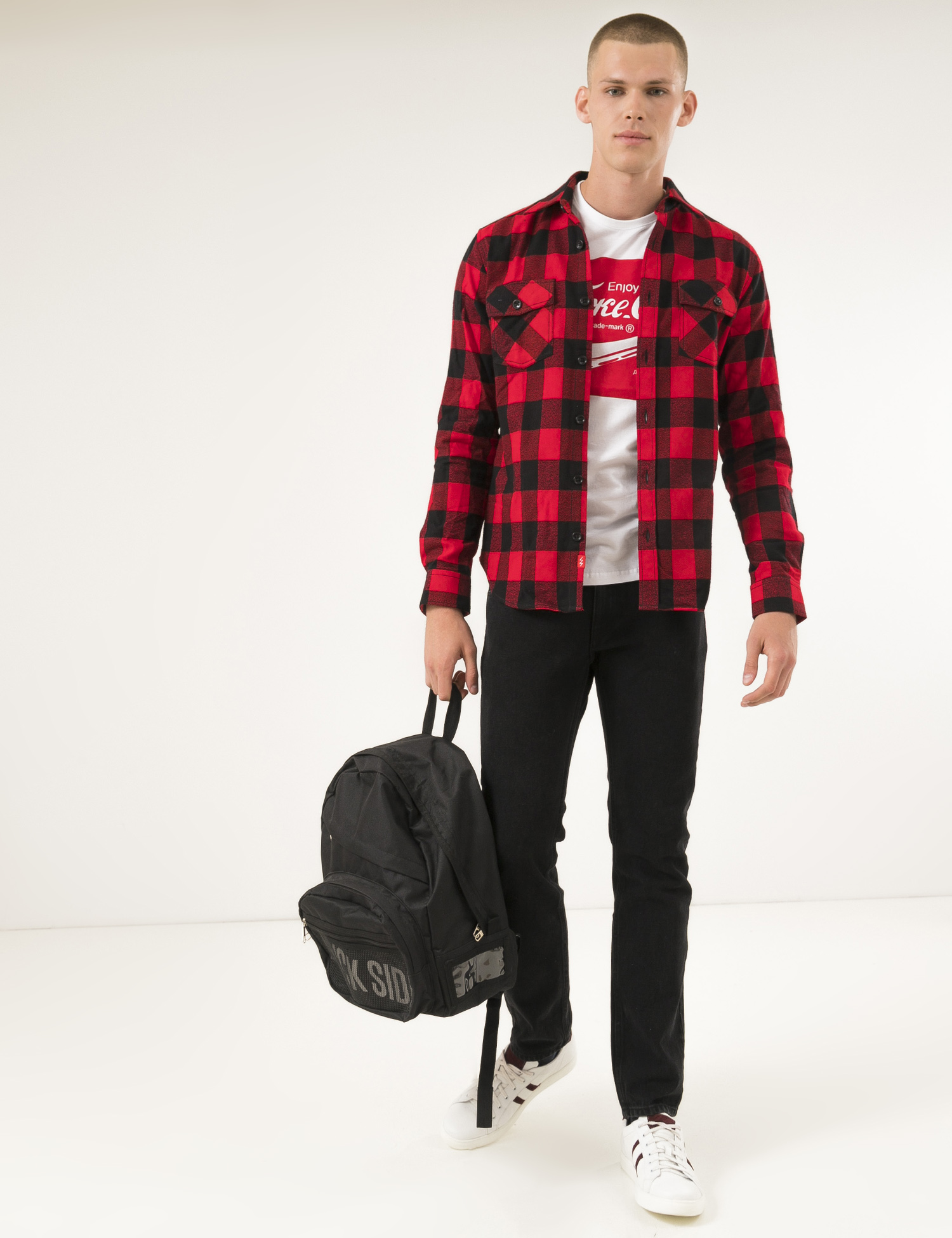 Картинка Чоловіча біла футболка з принтом