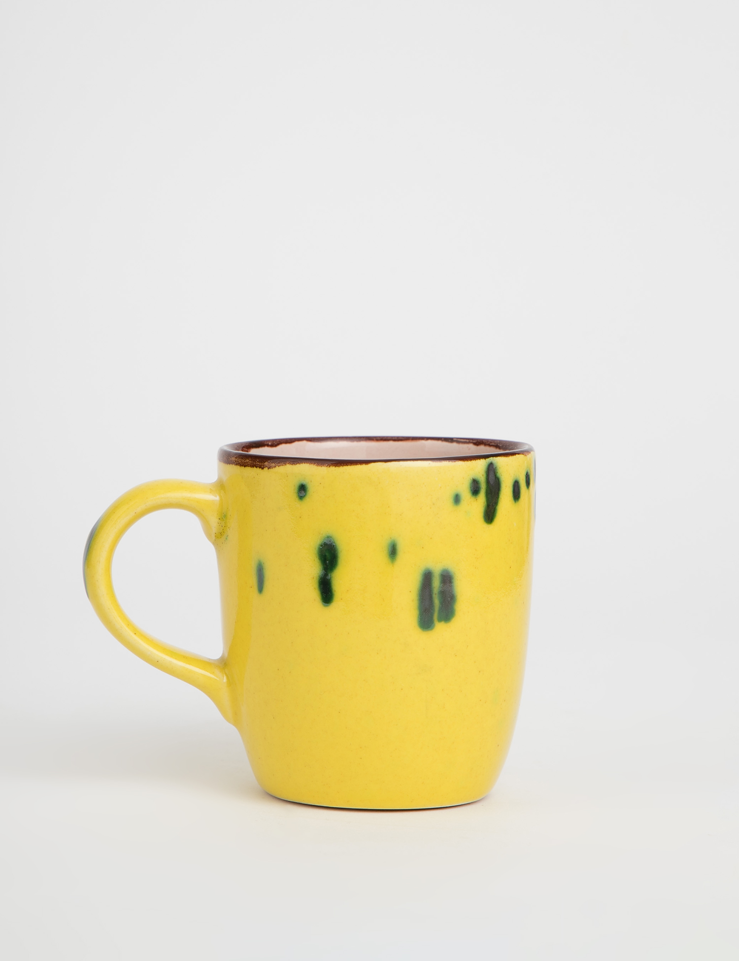 Картинка Жовта керамічна чашка