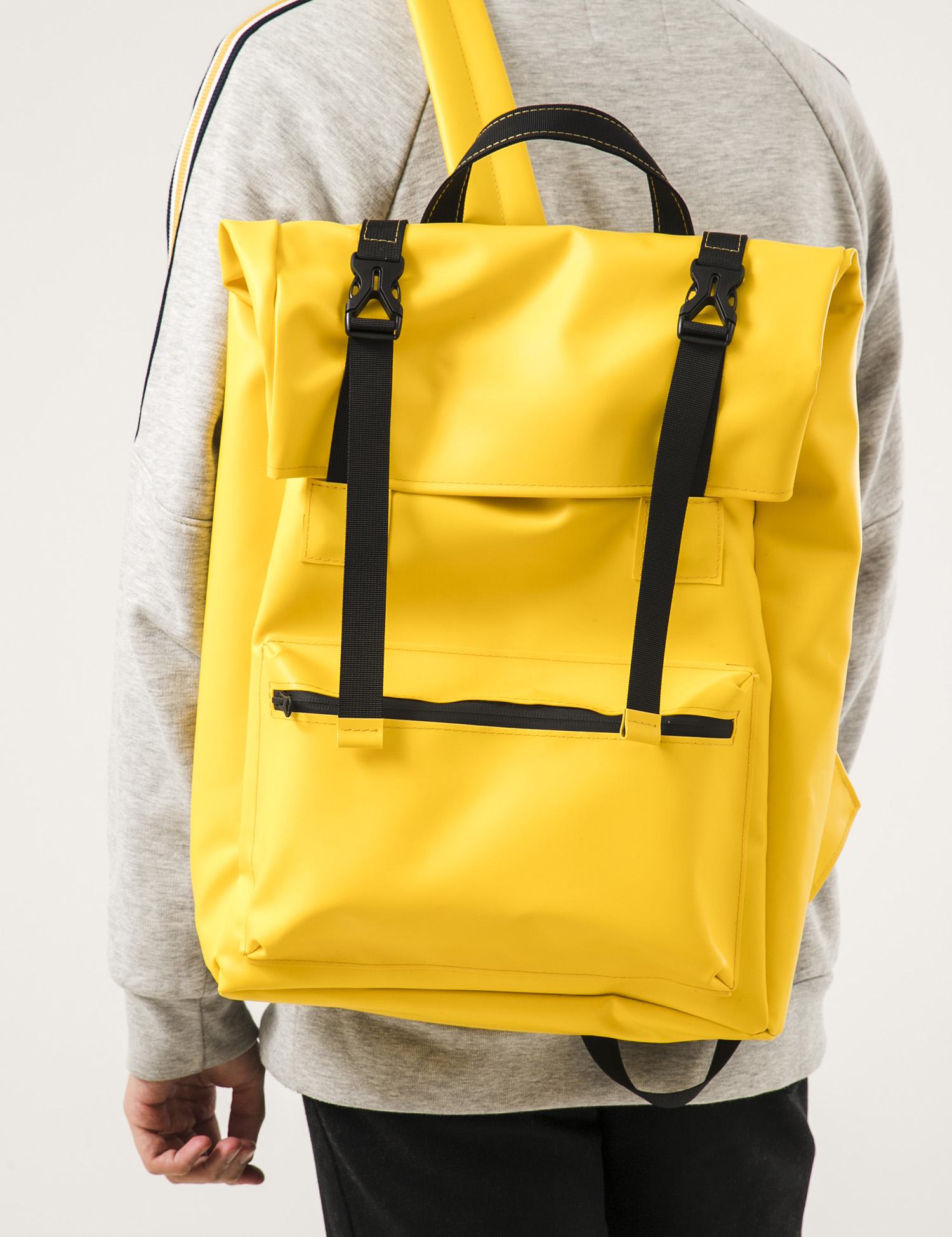 Картинка Жовтий рюкзак