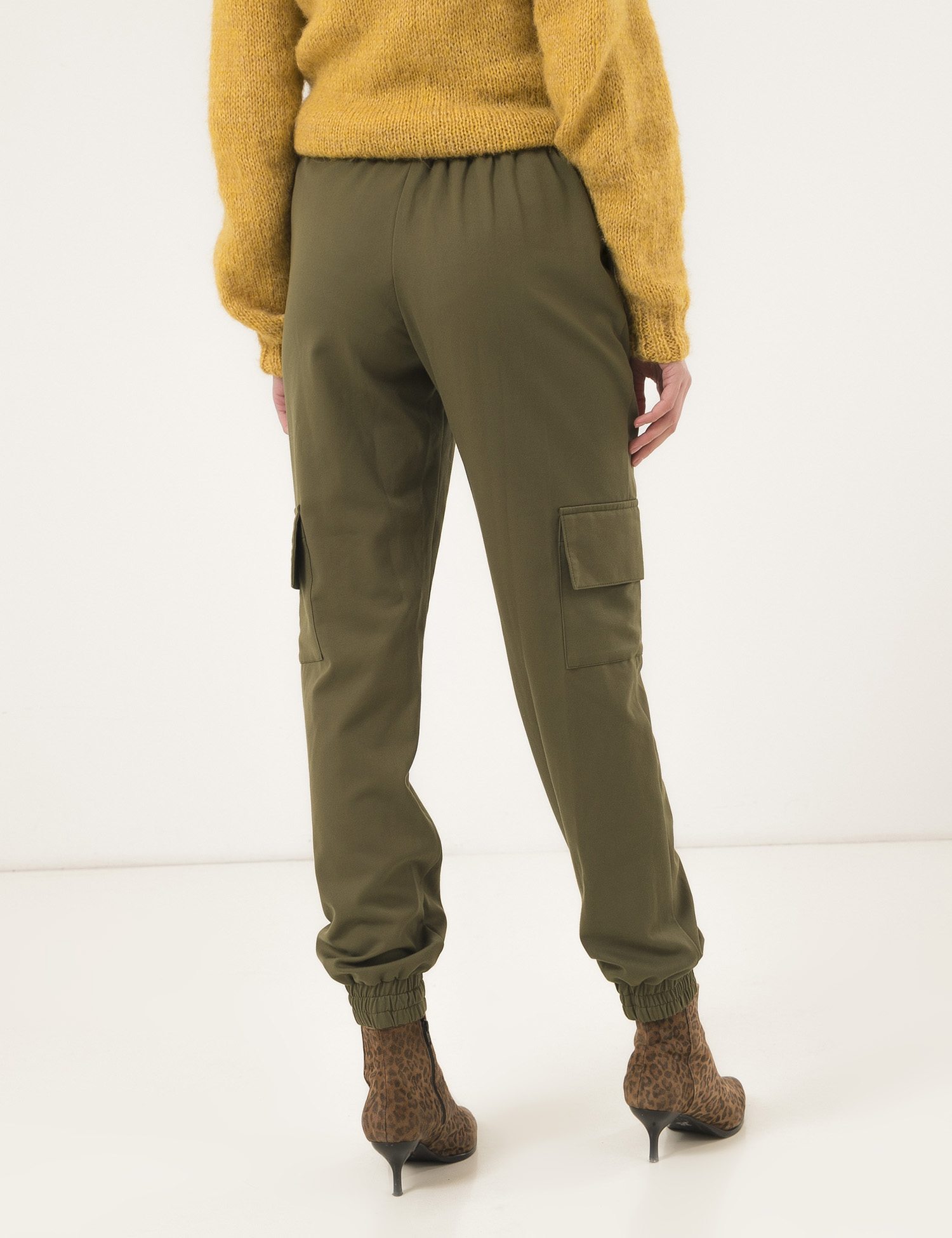 Картинка Жіночі темно-зелені штани