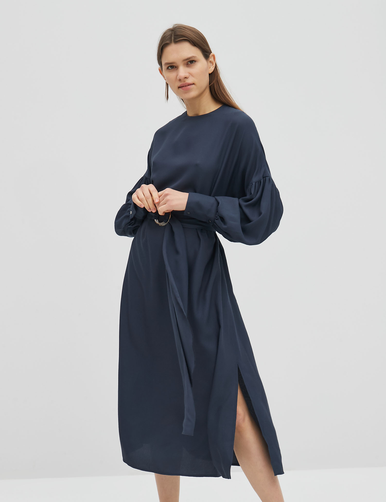 Картинка Темно-синя сукня з поясом
