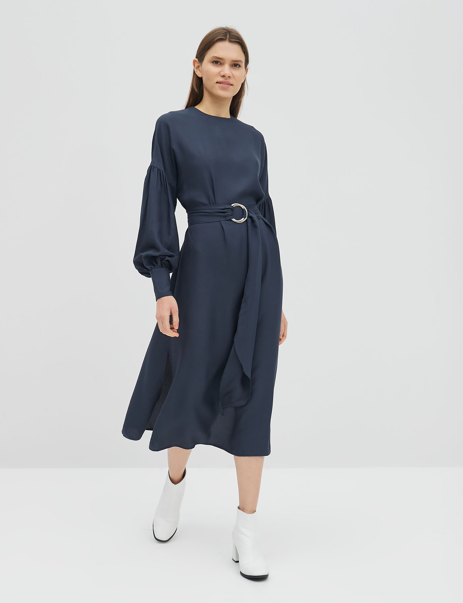 Картинка Темно-синя сукня з поясом