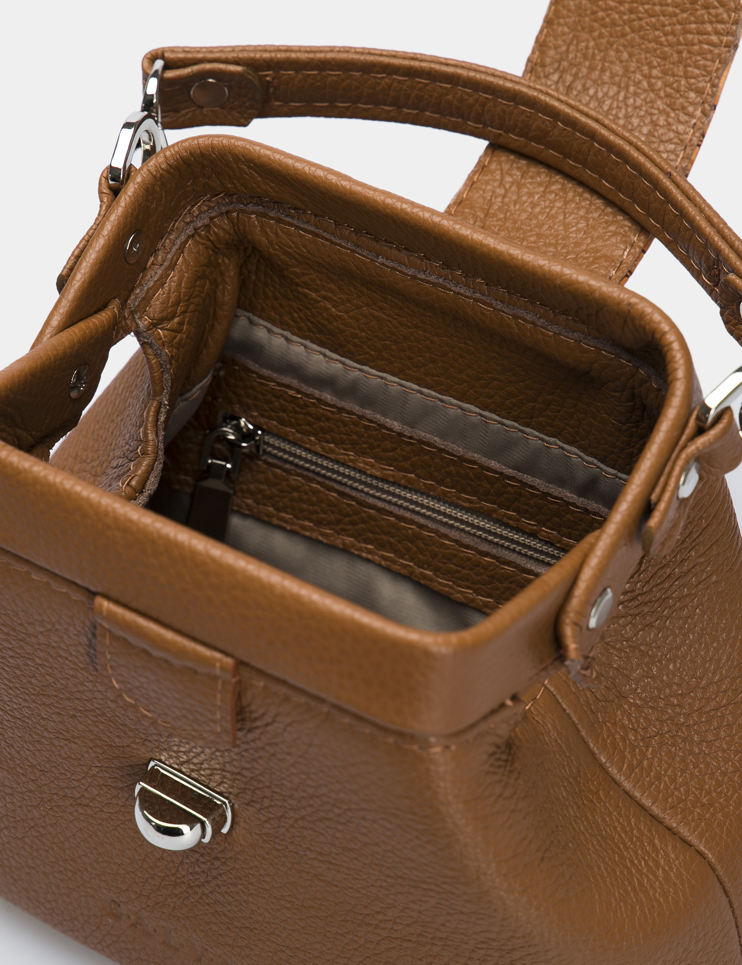 Картинка Жіноча коричнева шкіряна сумка