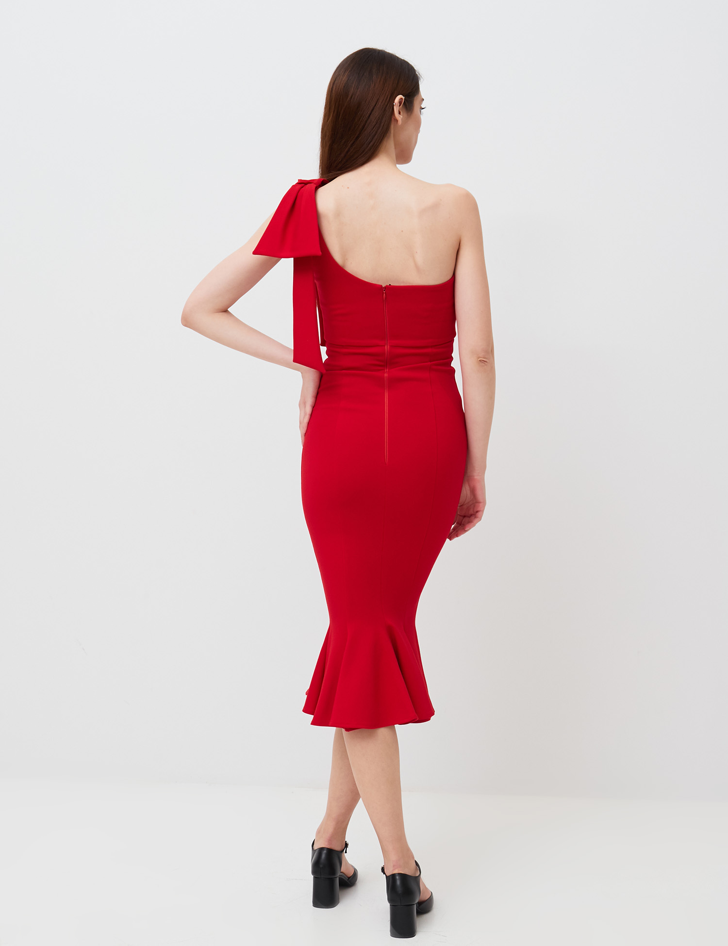 Картинка Червона сукня на одне плече