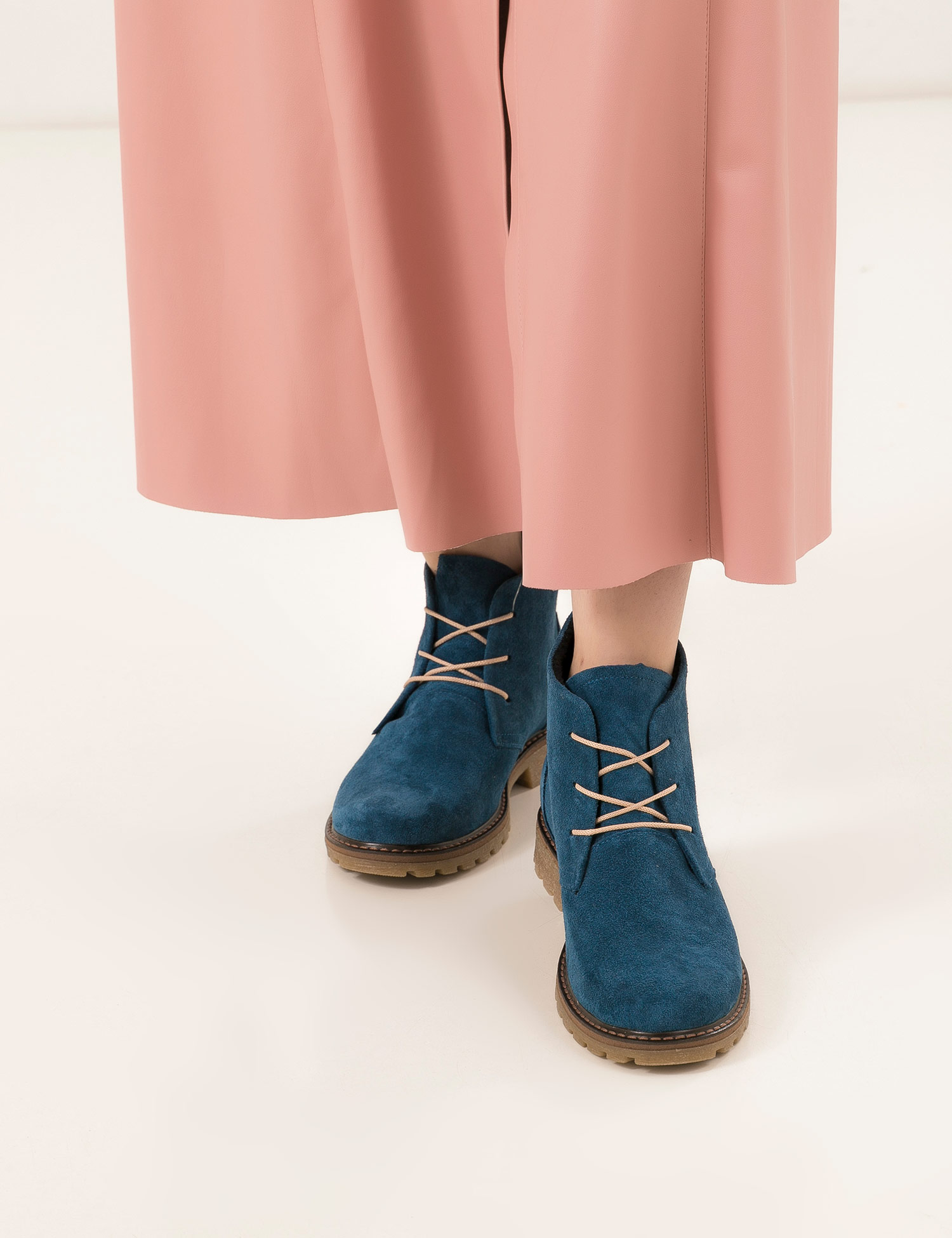 Картинка Жіночі блакитні замшеві черевики