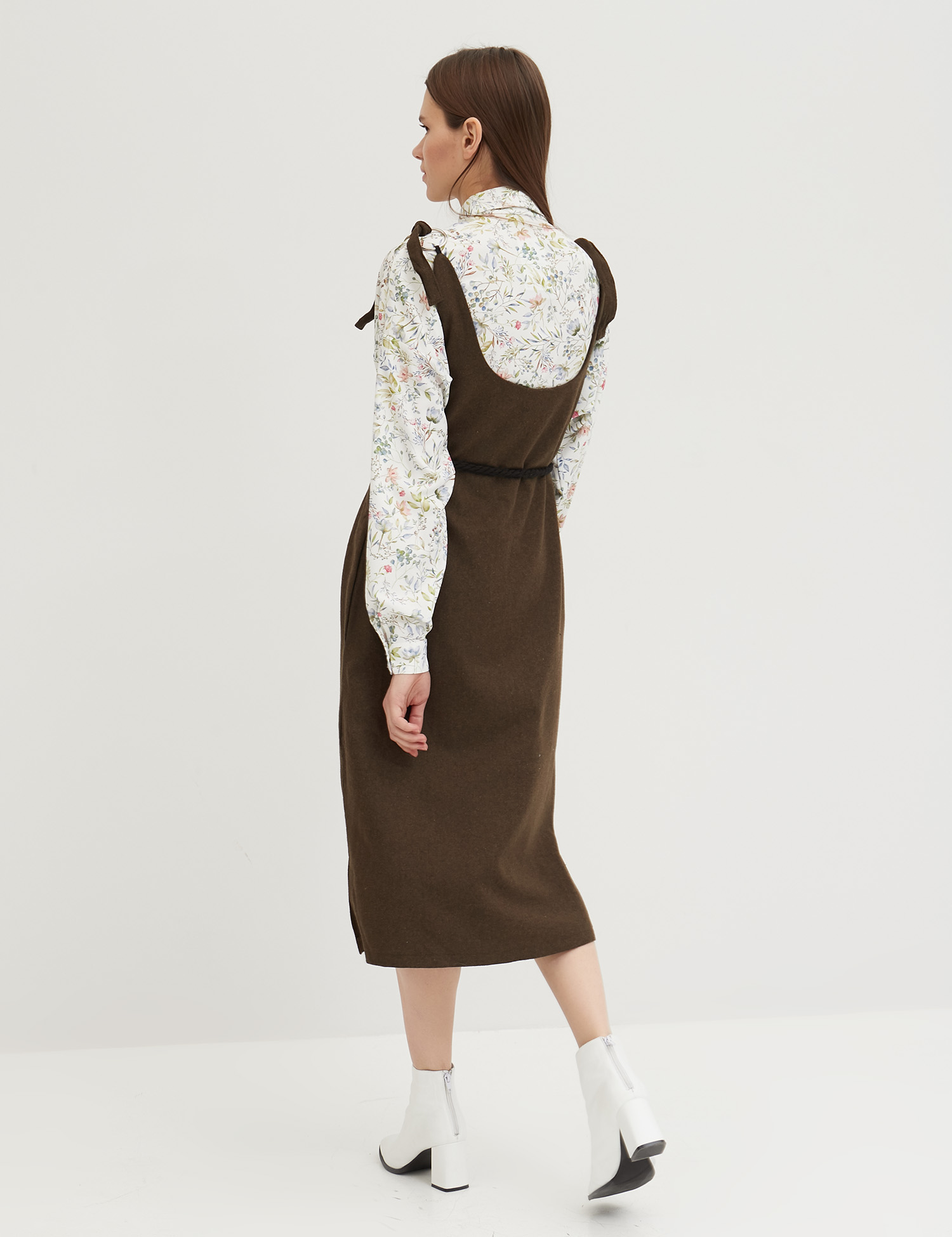 Картинка Зелений сарафан