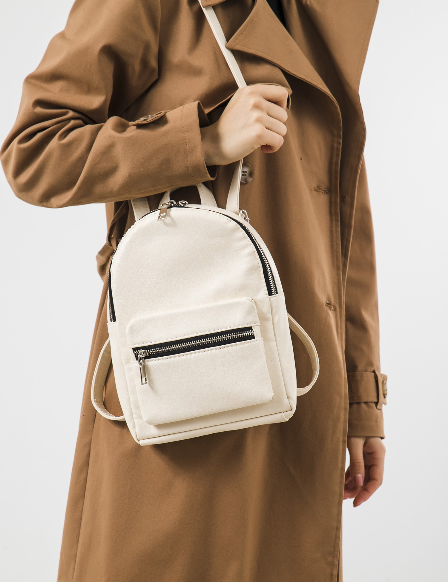 Картинка Жіночий білий рюкзак