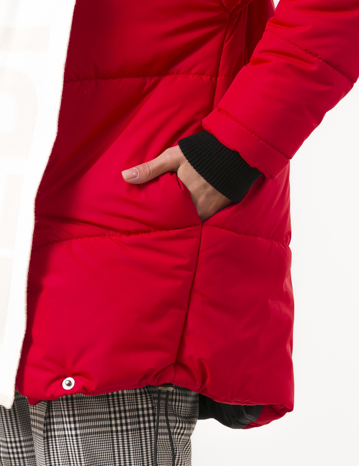 Картинка Жіноча червона куртка