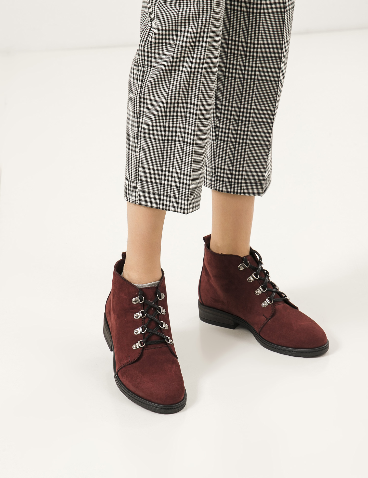 Картинка Жіночі бордові нубукові черевики