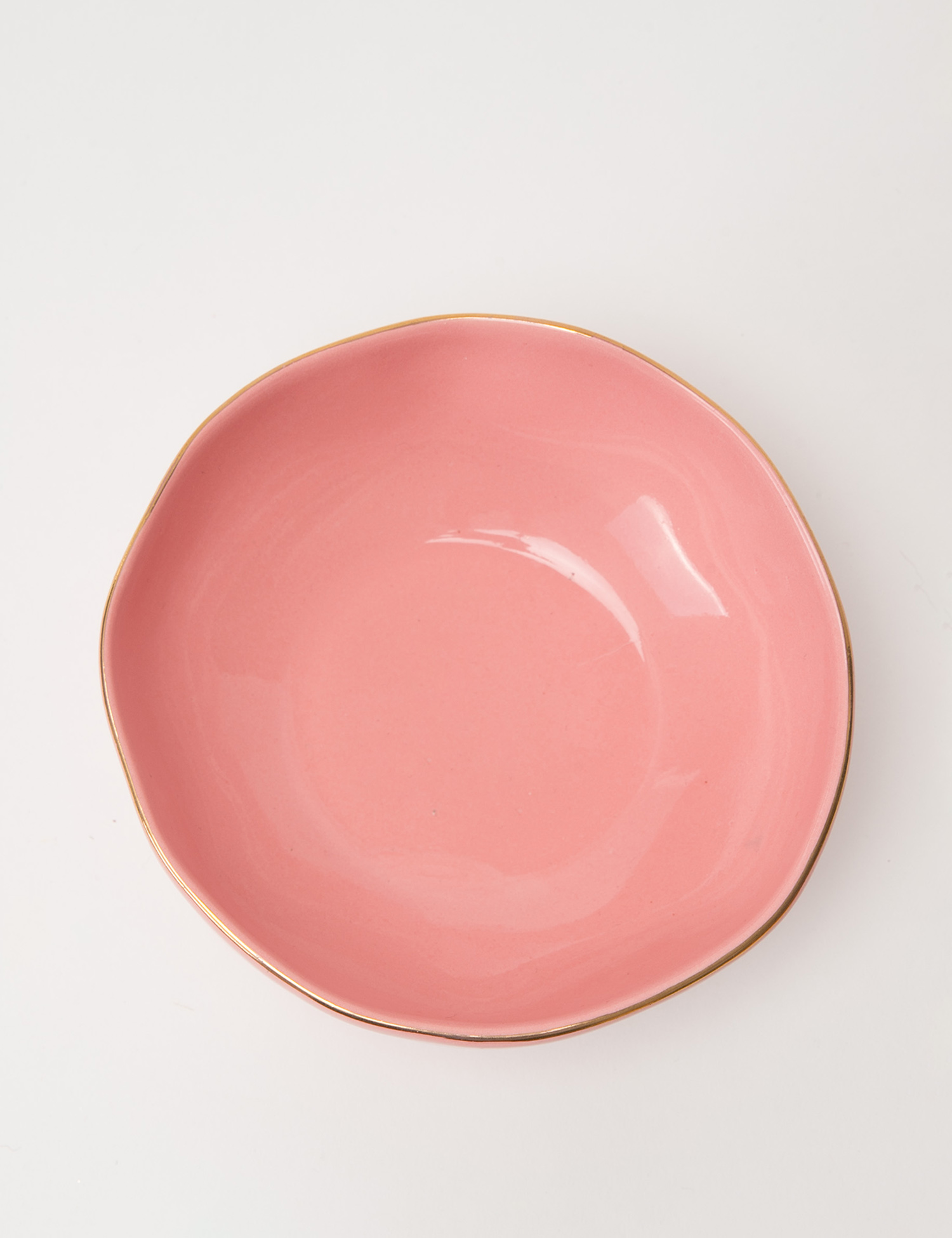 Картинка Рожева керамічна тарілка 15,5 см