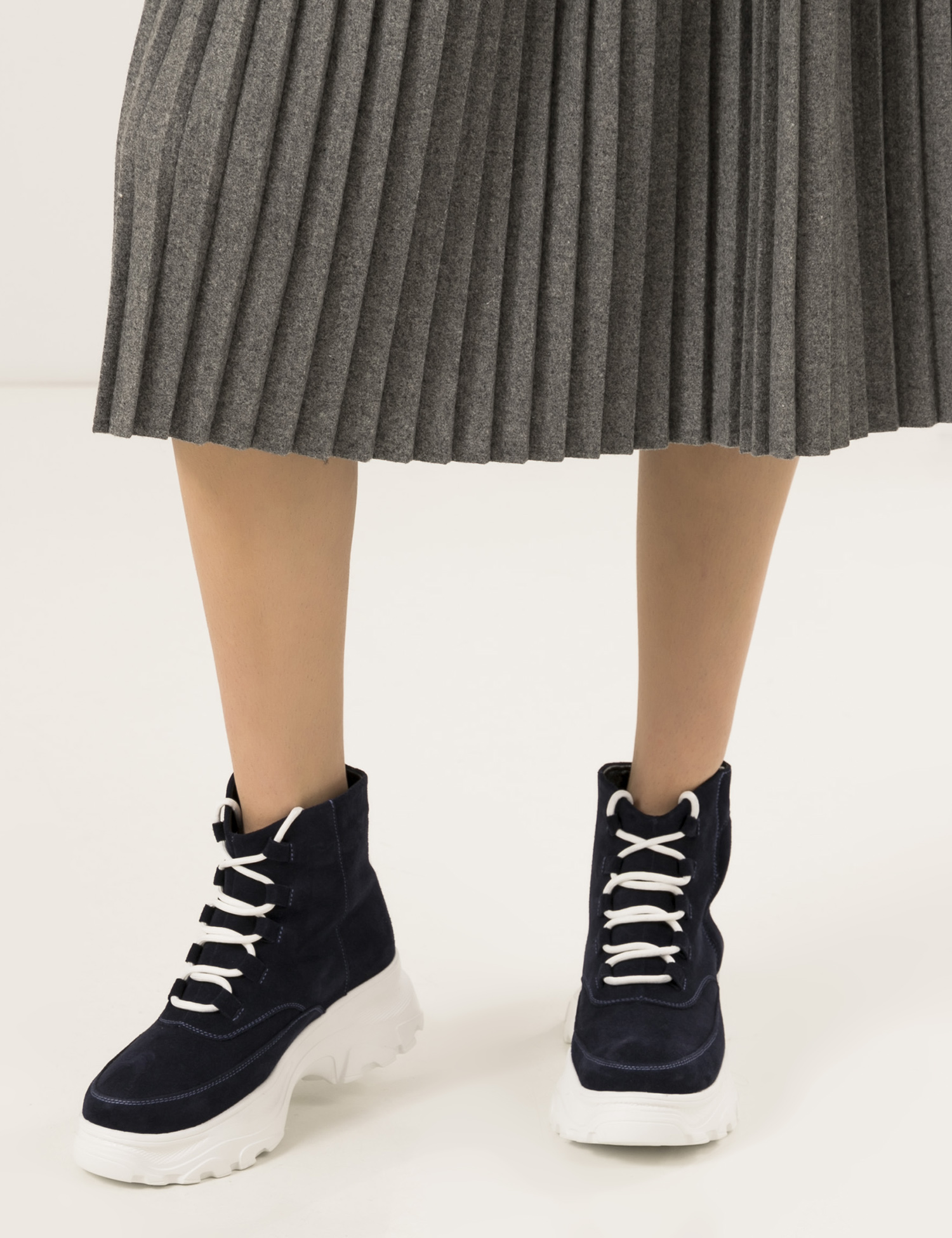 Картинка Жіночі сині замшеві черевики