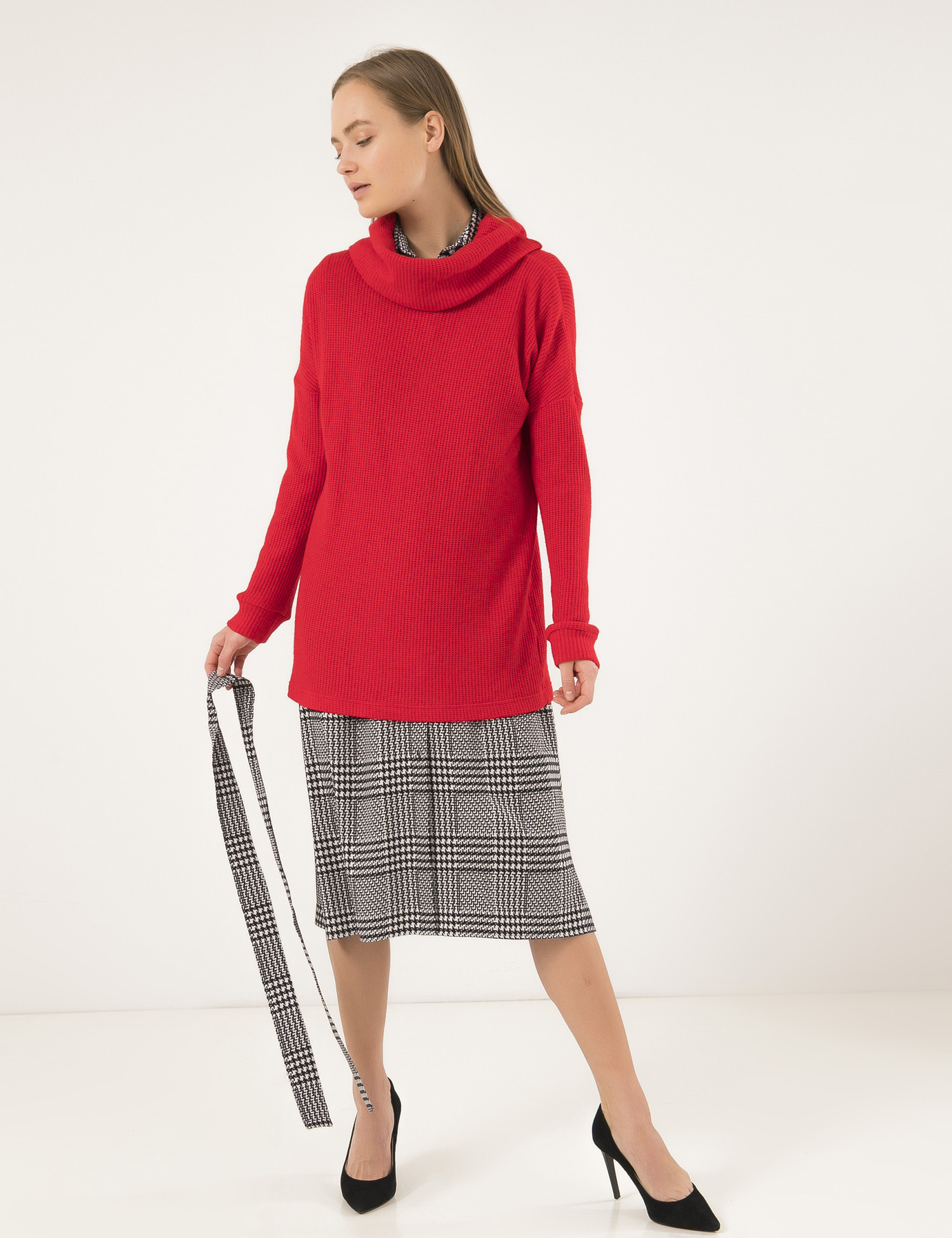Картинка Жіночий червоний светр