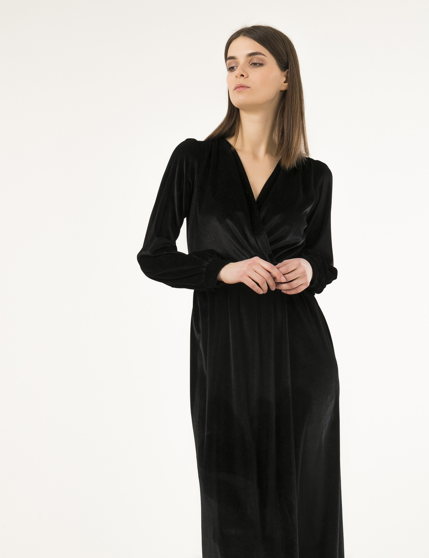 Картинка Чорна оксамитова сукня-максі