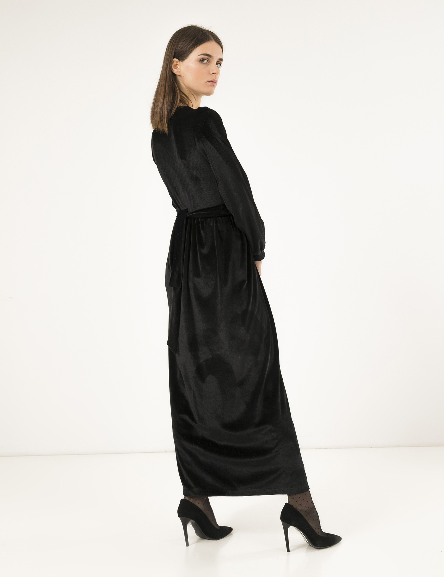 Картинка Чорна оксамитова сукня-максі