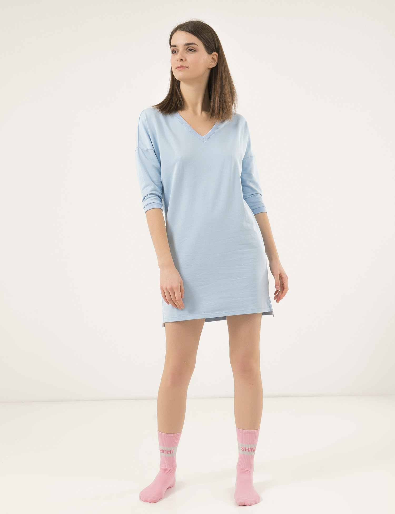 Картинка Жіноча блакитна нічна сорочка