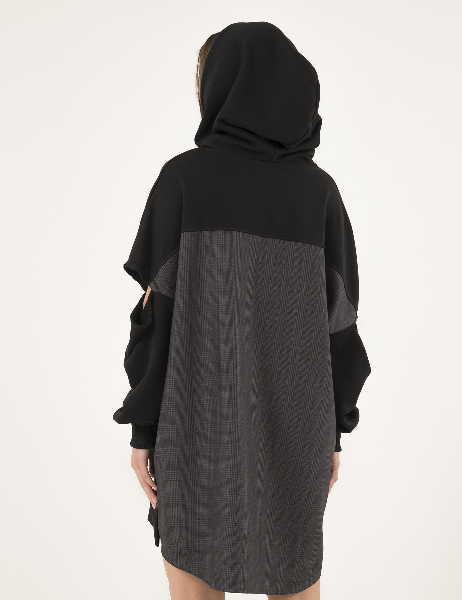 Картинка Чорна сукня з принтом