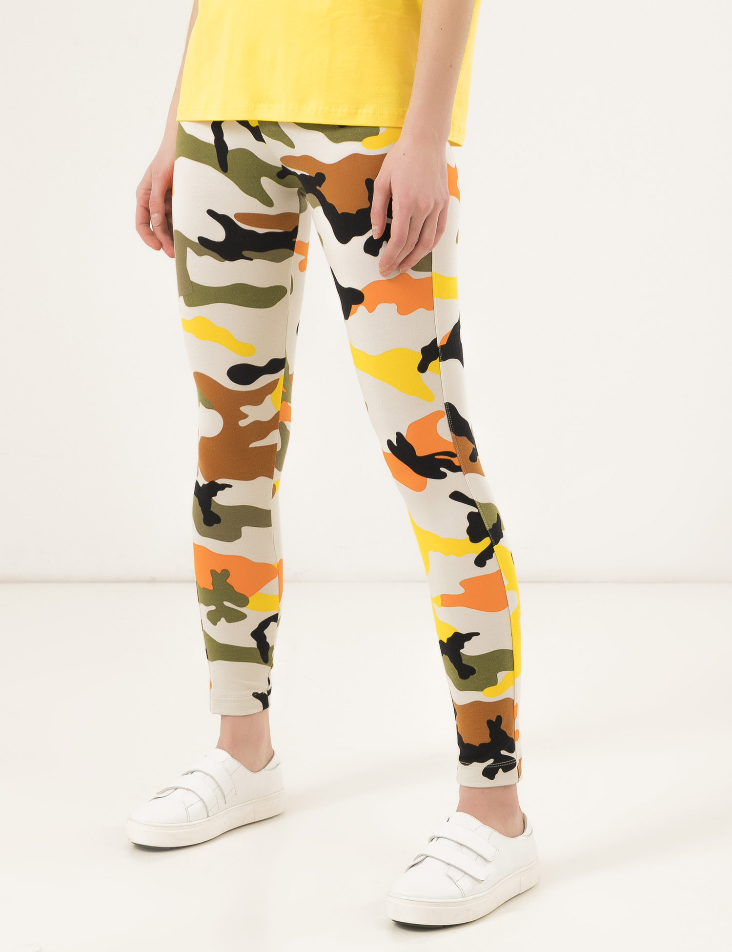 Картинка Жіночі легінси з візерунком