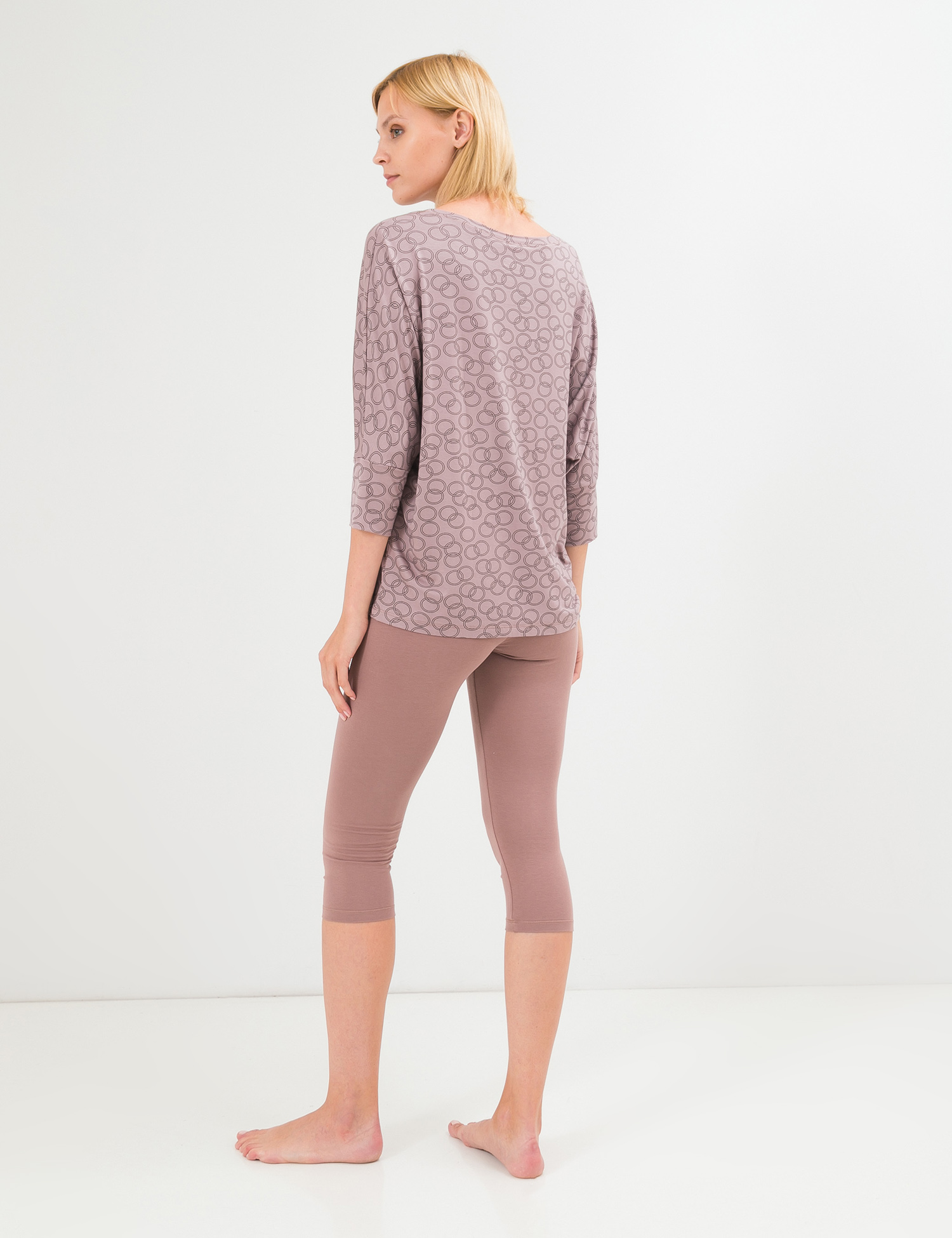 Картинка Жіноча коричнева піжама