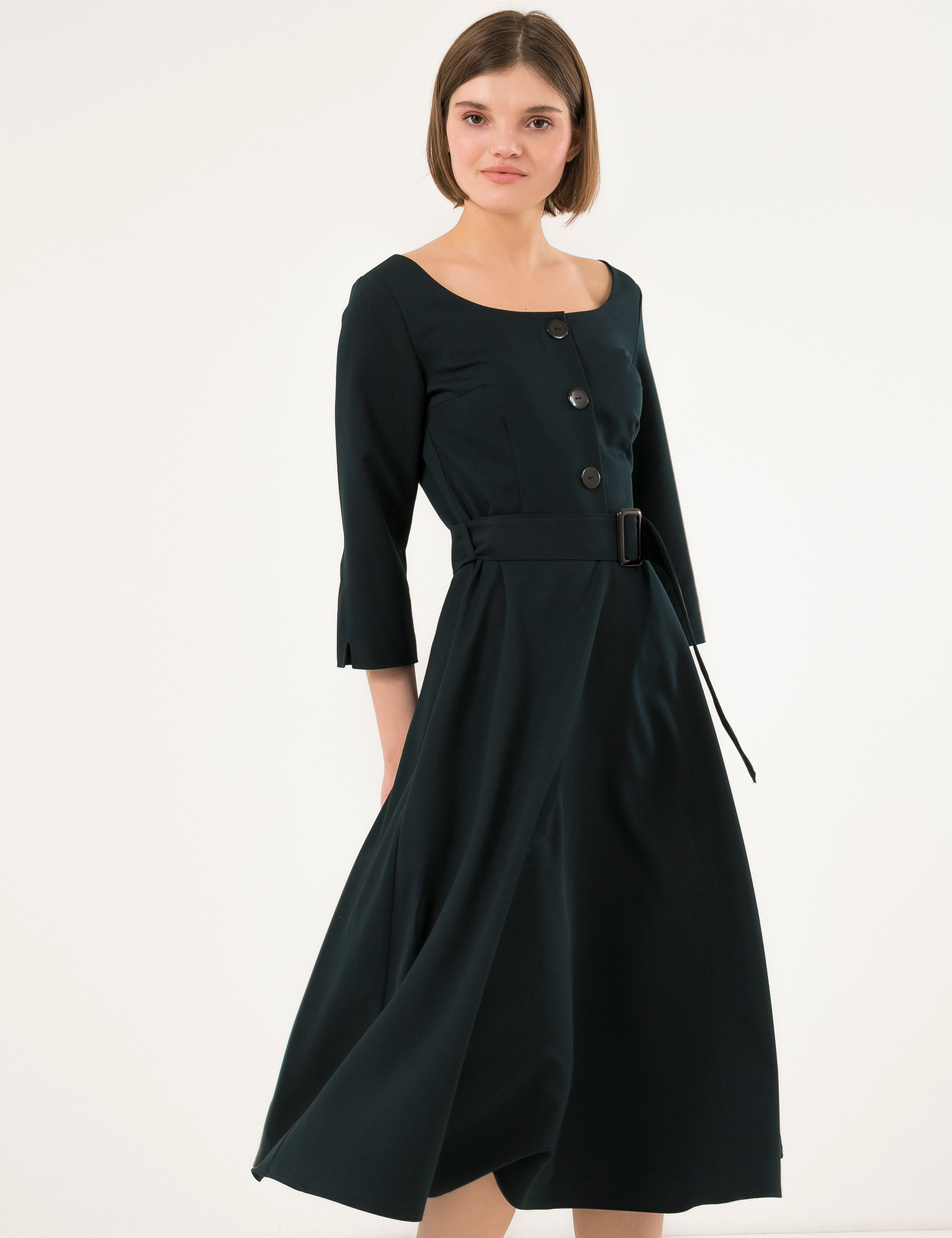 Картинка Чорна сукня з поясом