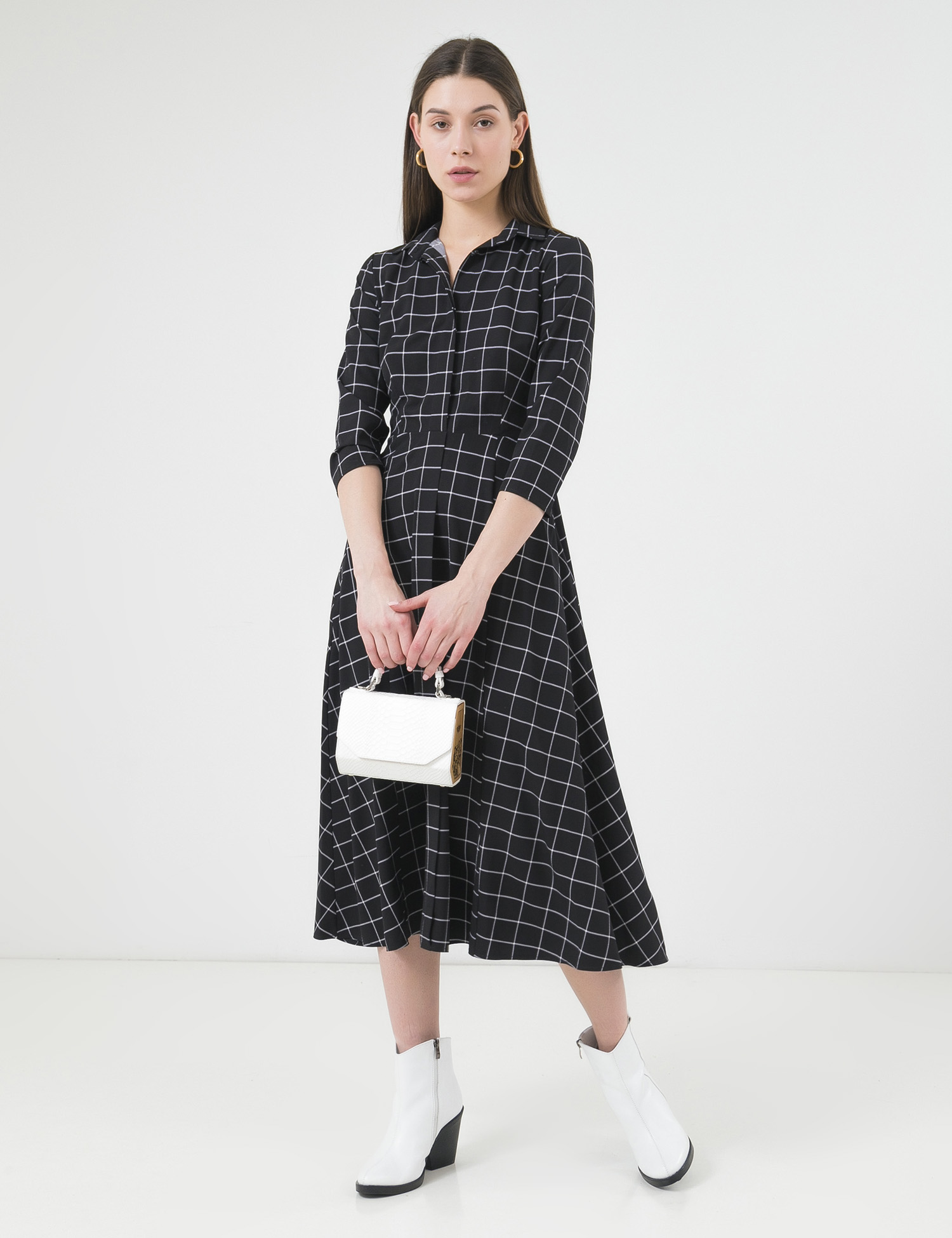 Картинка Чорна сукня в клітинку