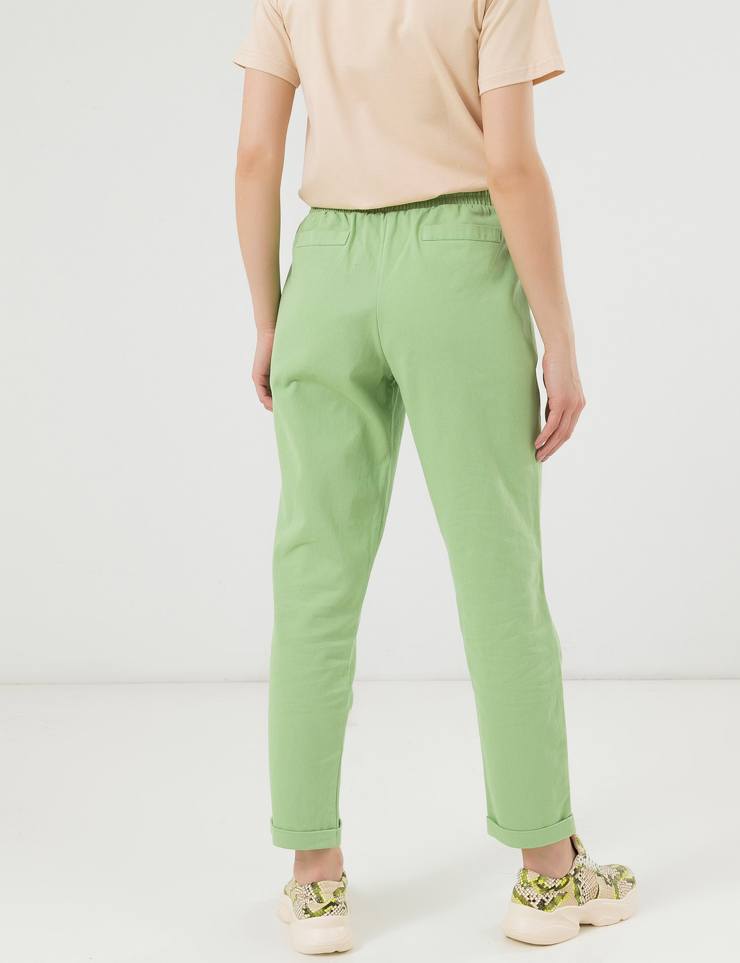Картинка Жіночі зелені брюки