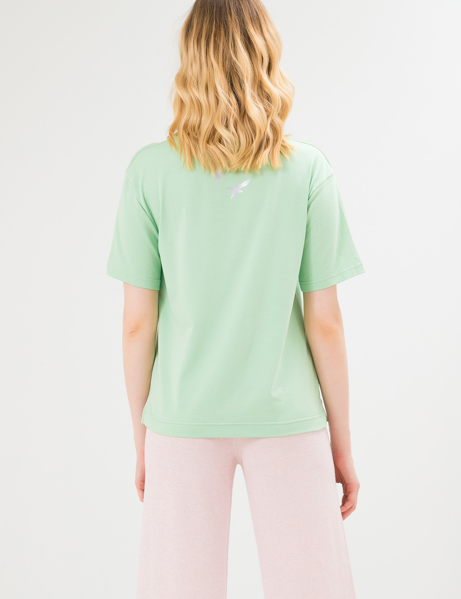Картинка Жіноча світло-зелена футболка