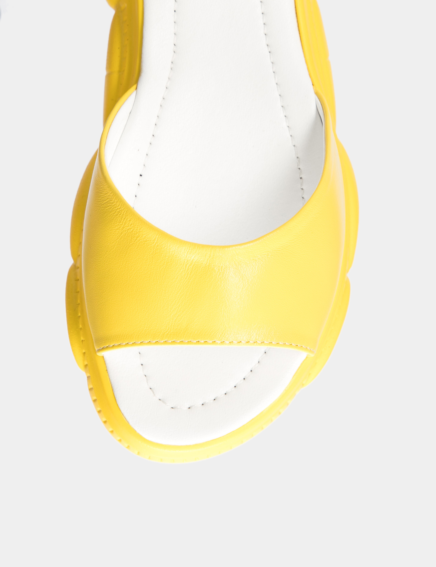 Картинка Жіночі жовті шкіряні босоніжки