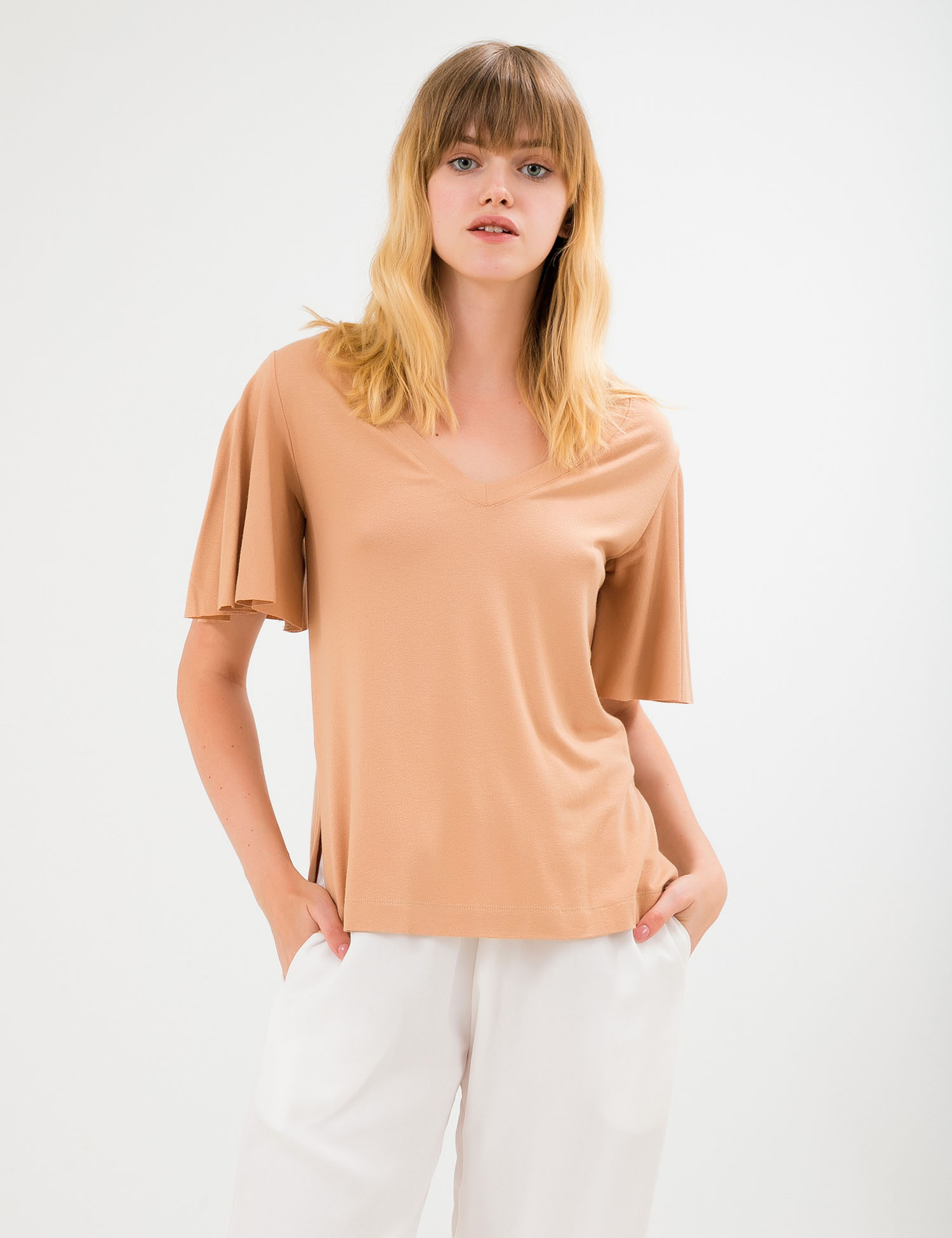 Картинка Жіноча бежева футболка