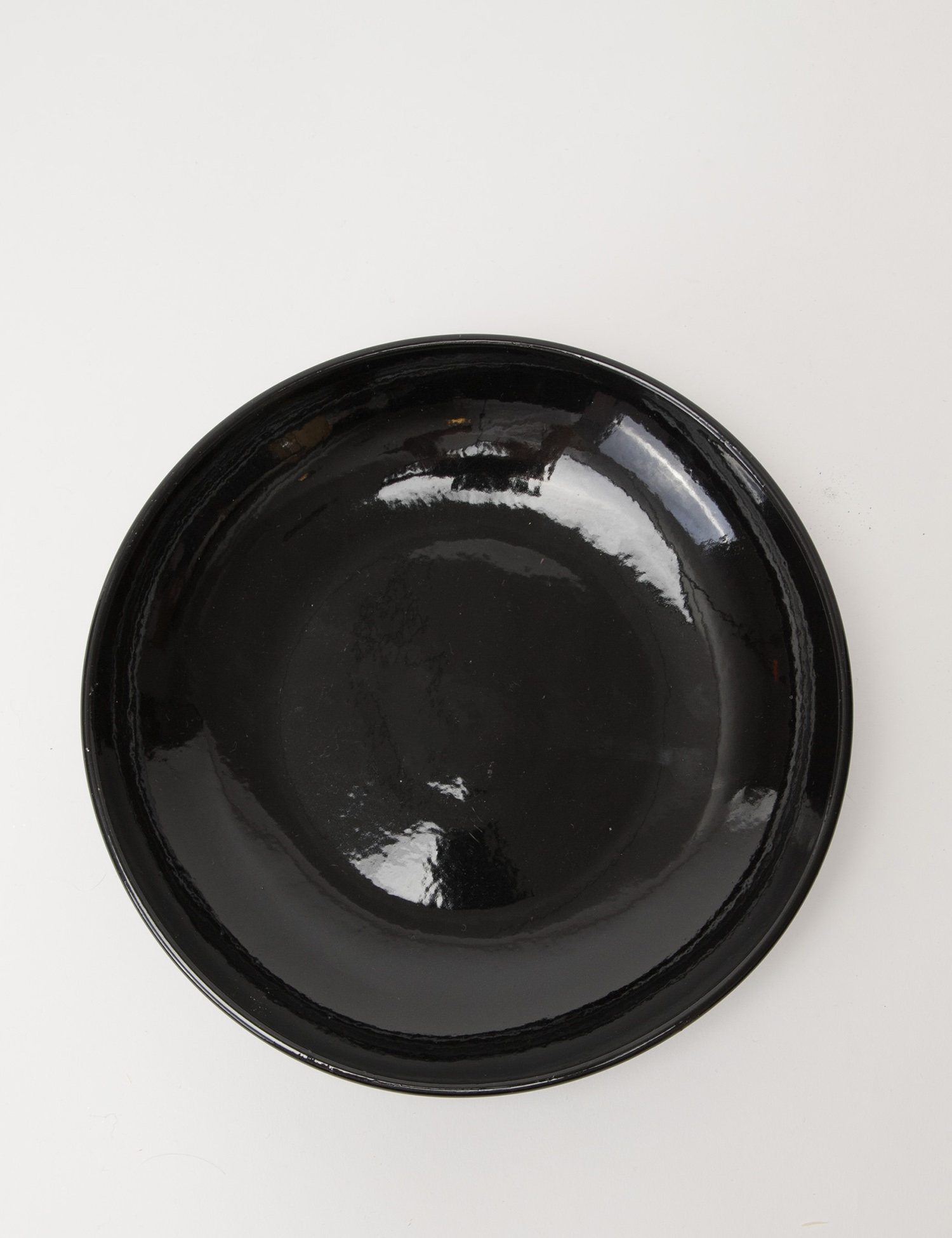 Картинка Чорна керамічна тарілка 21,5 см