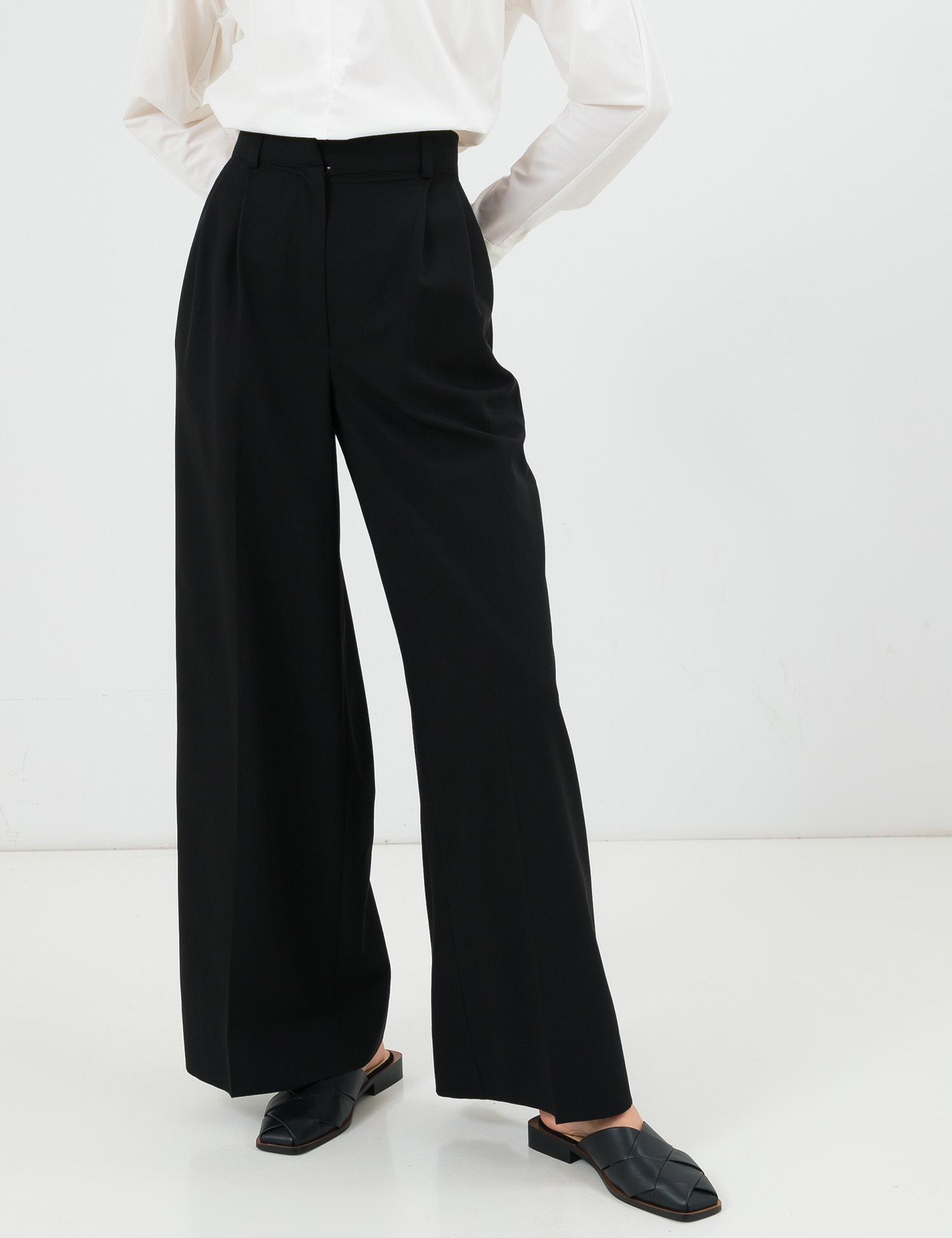 Картинка Жіночі чорні брюки палаццо