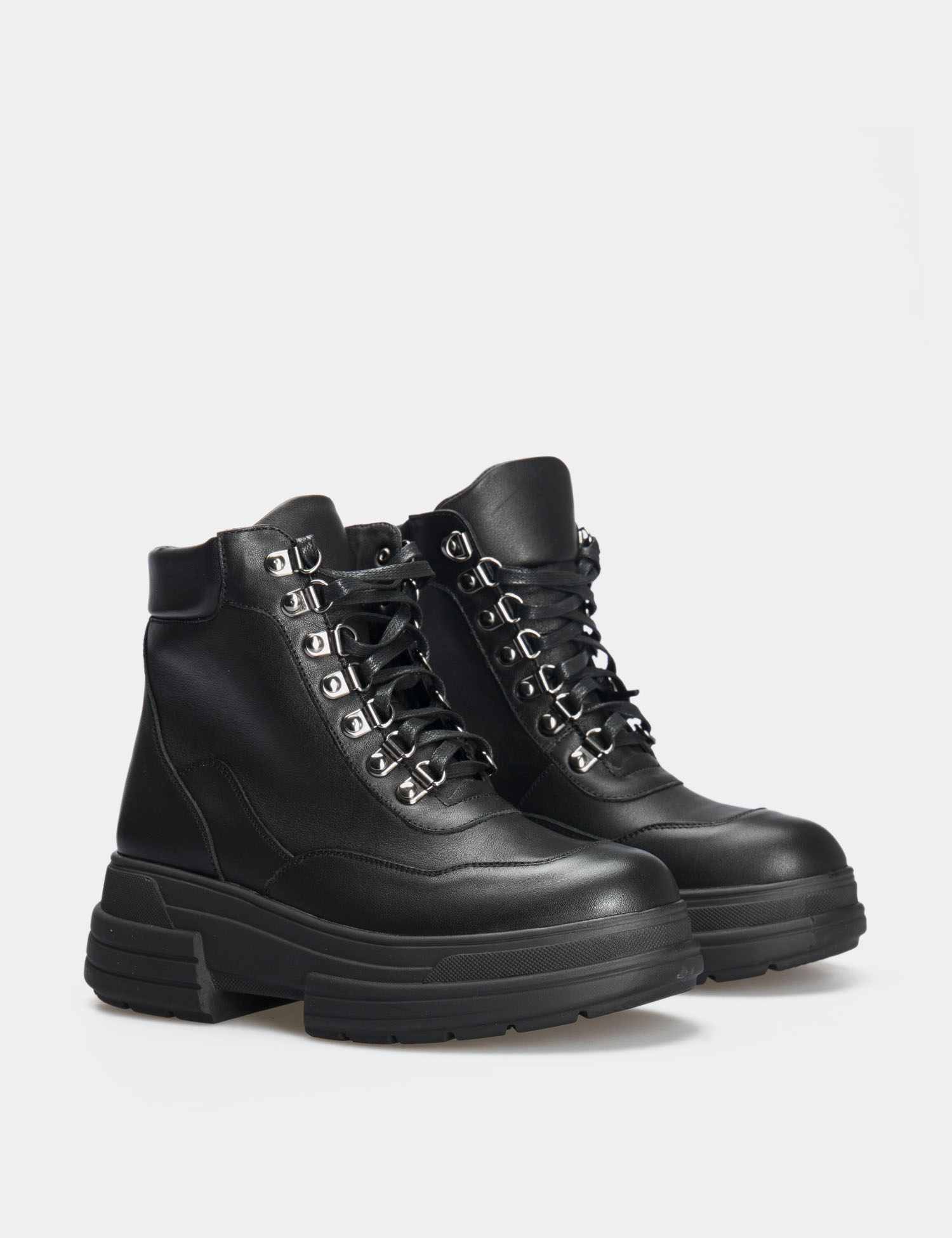 Картинка Жіночі чорні шкіряні черевики