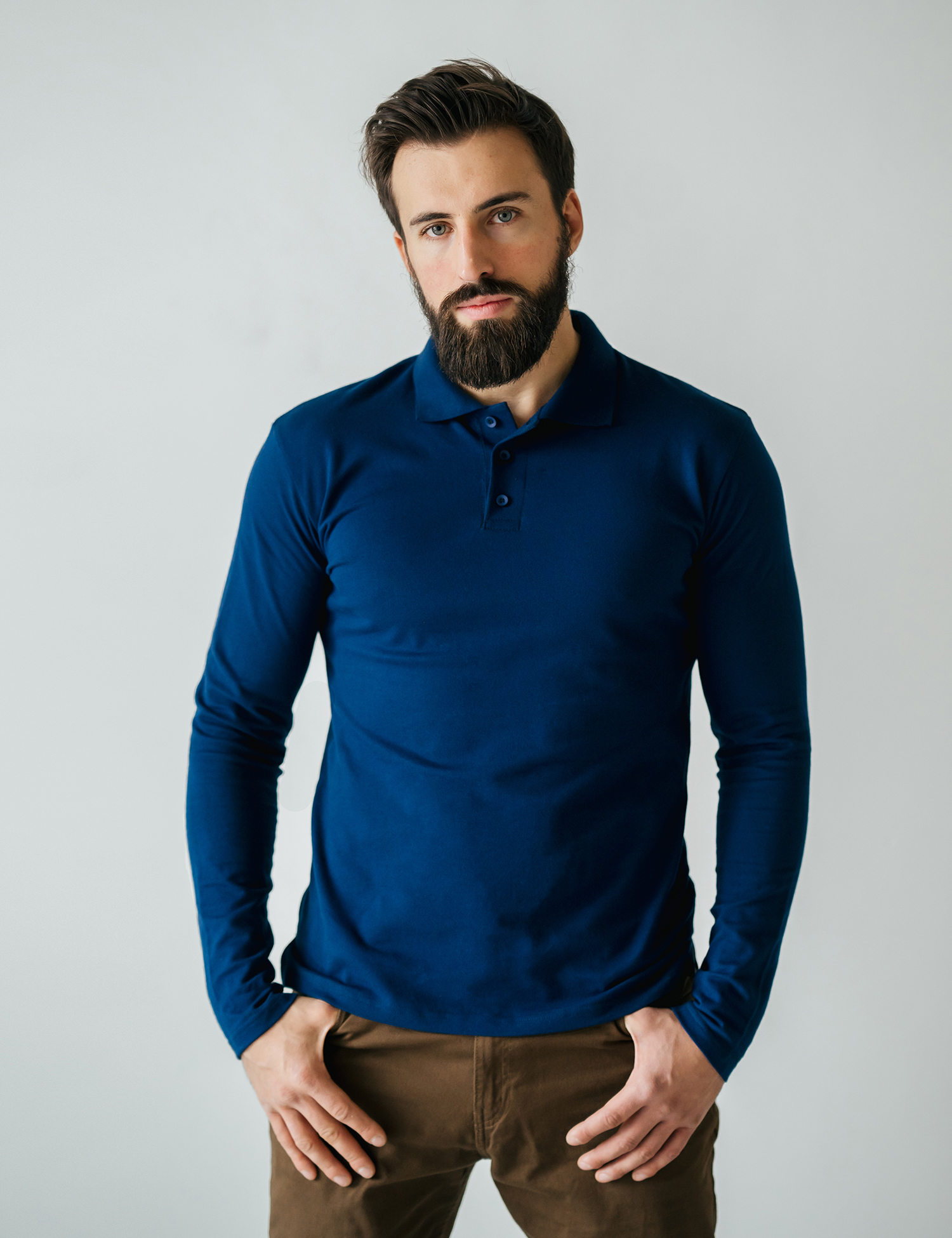 Картинка Темно-синє поло з довгим рукавом