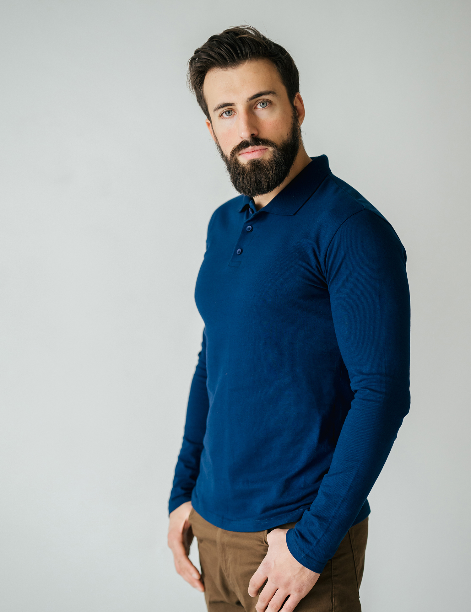 Картинка Темно-синє поло з довгим рукавом