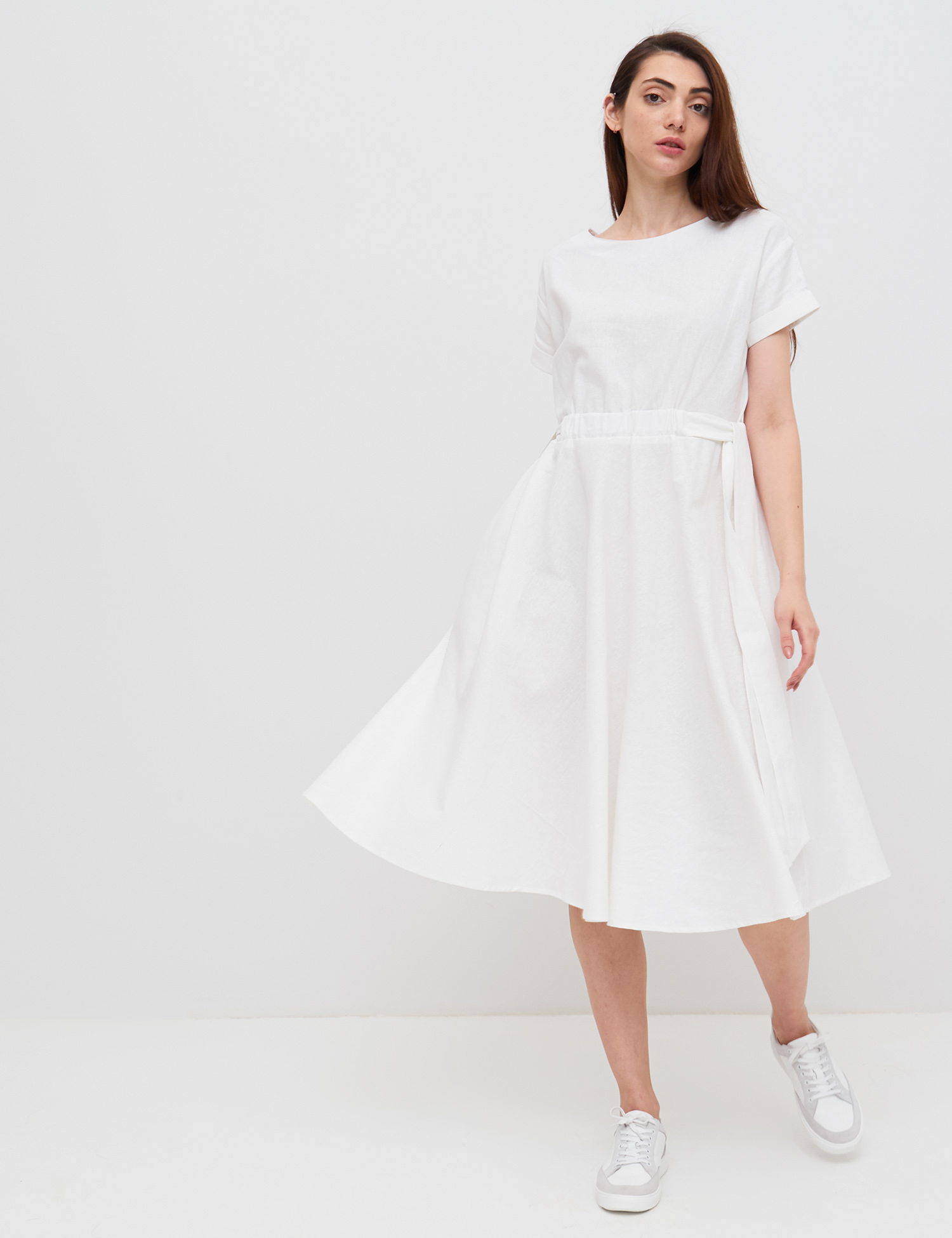 Картинка Біла сукня з додаванням льону