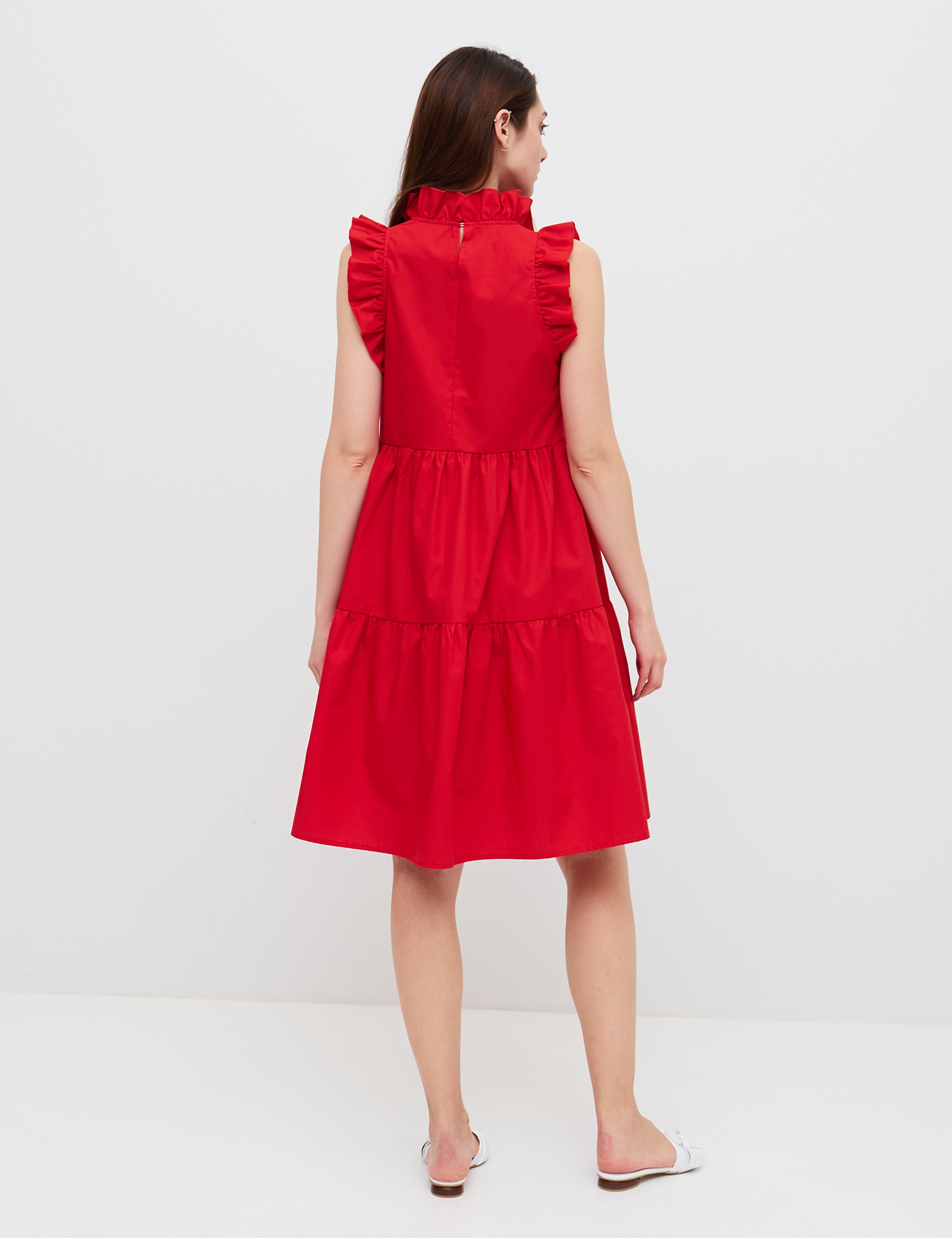 Картинка Червона сукня рюшами