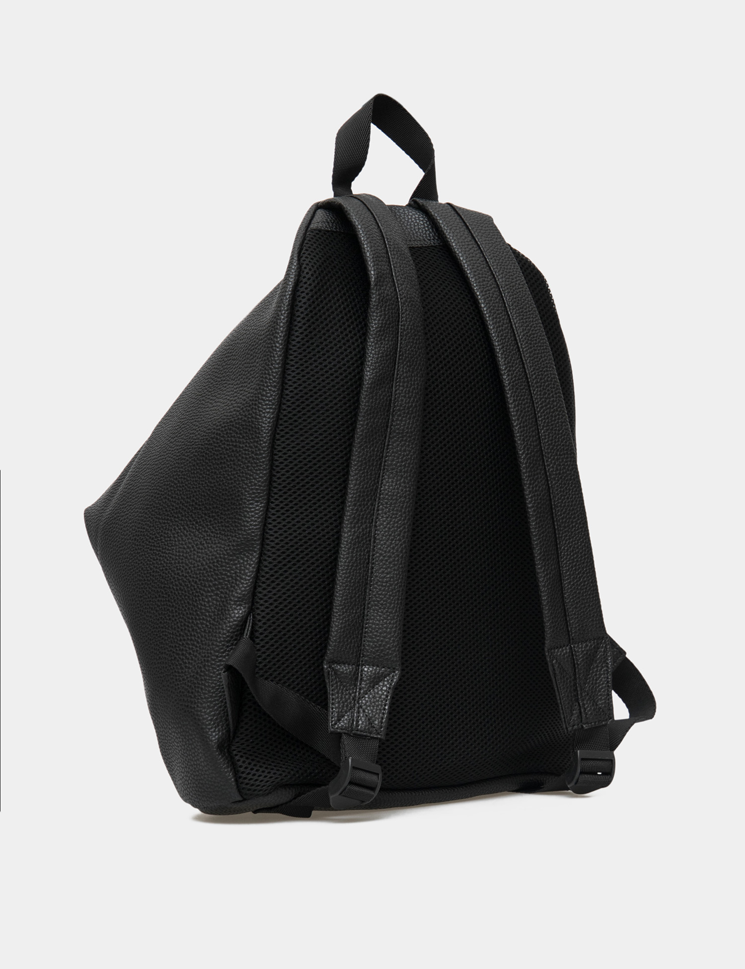 Картинка Чорний рюкзак з екошкіри