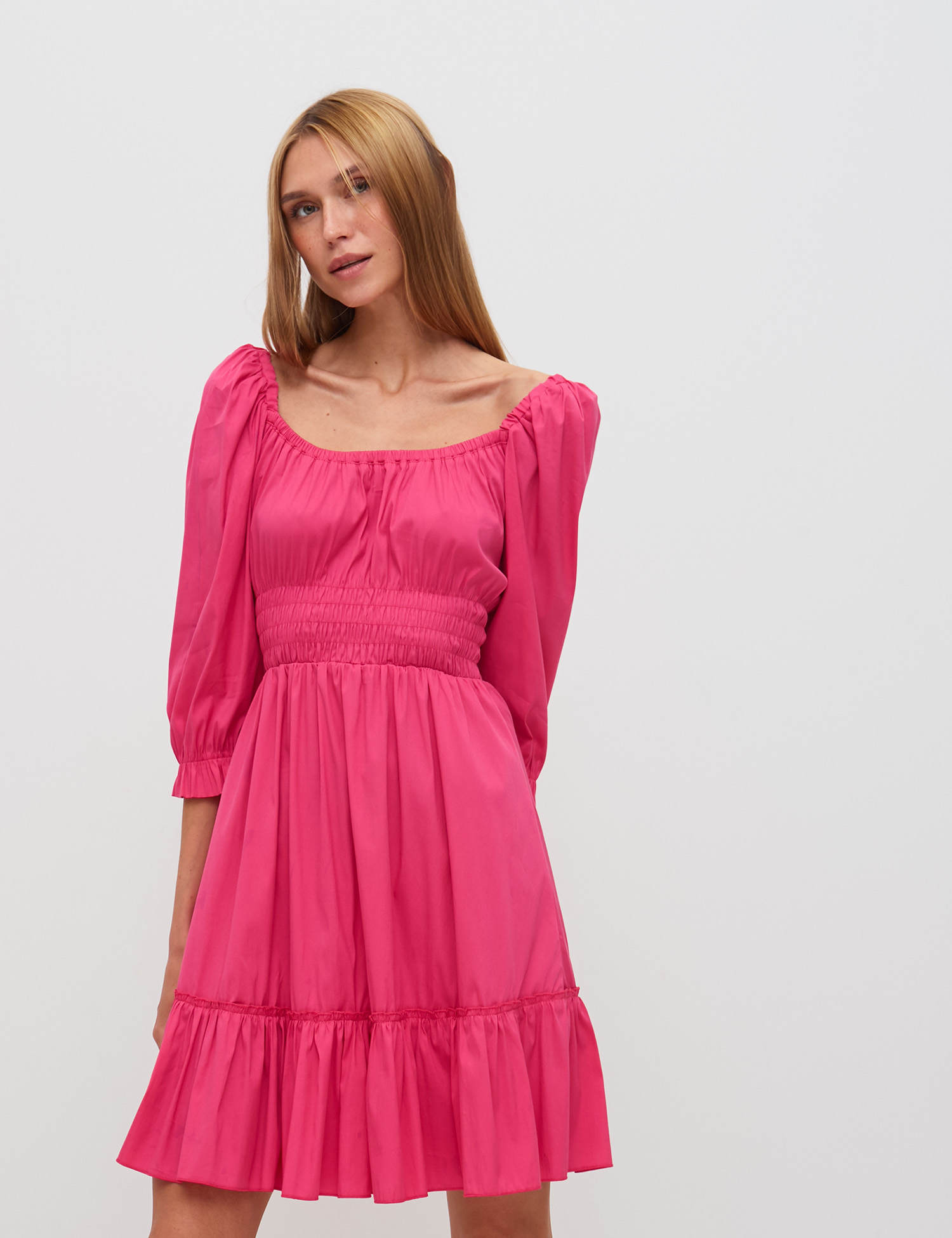 Картинка Рожева сукня з воланом