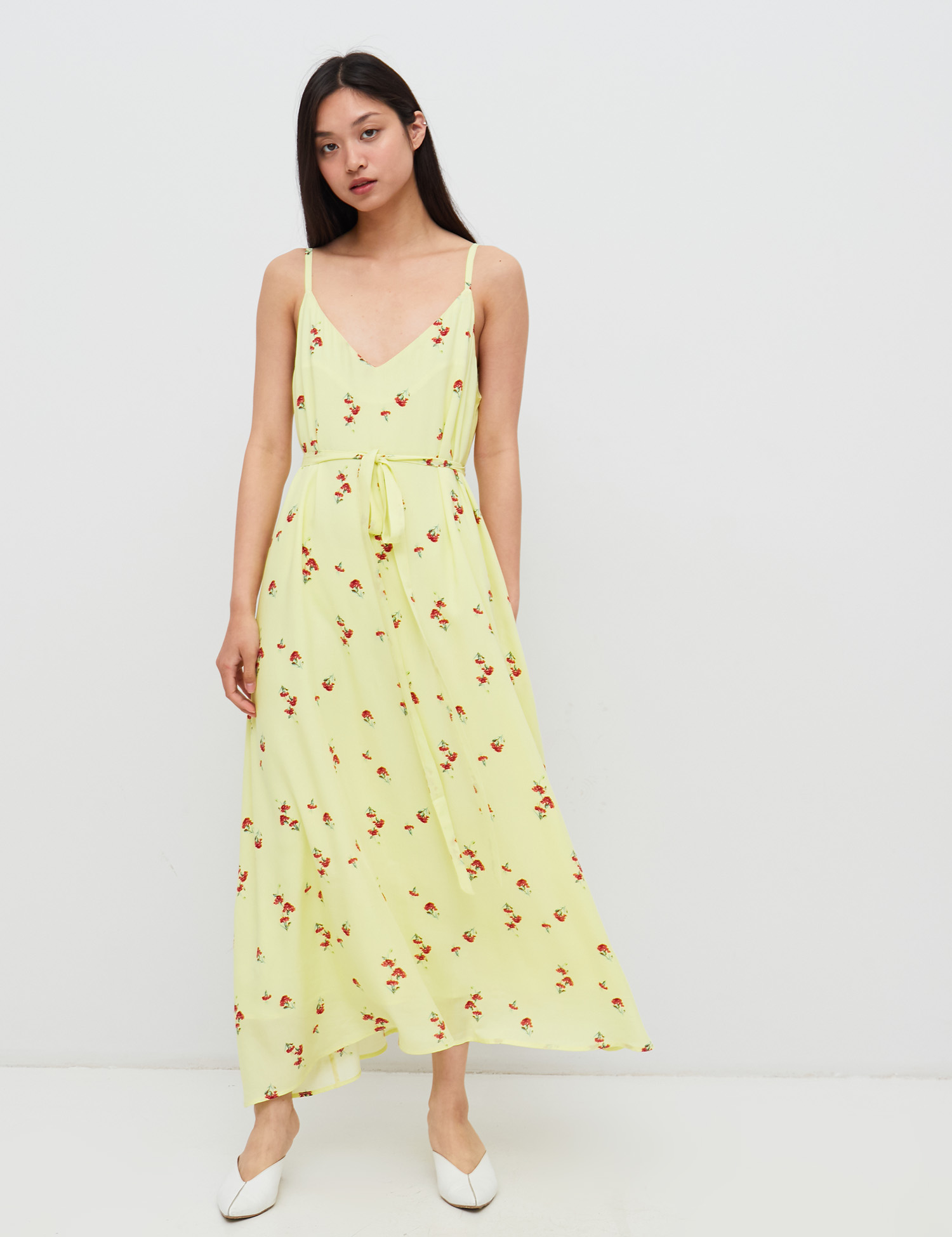 Картинка Жовта сукня з рослинним візерунком