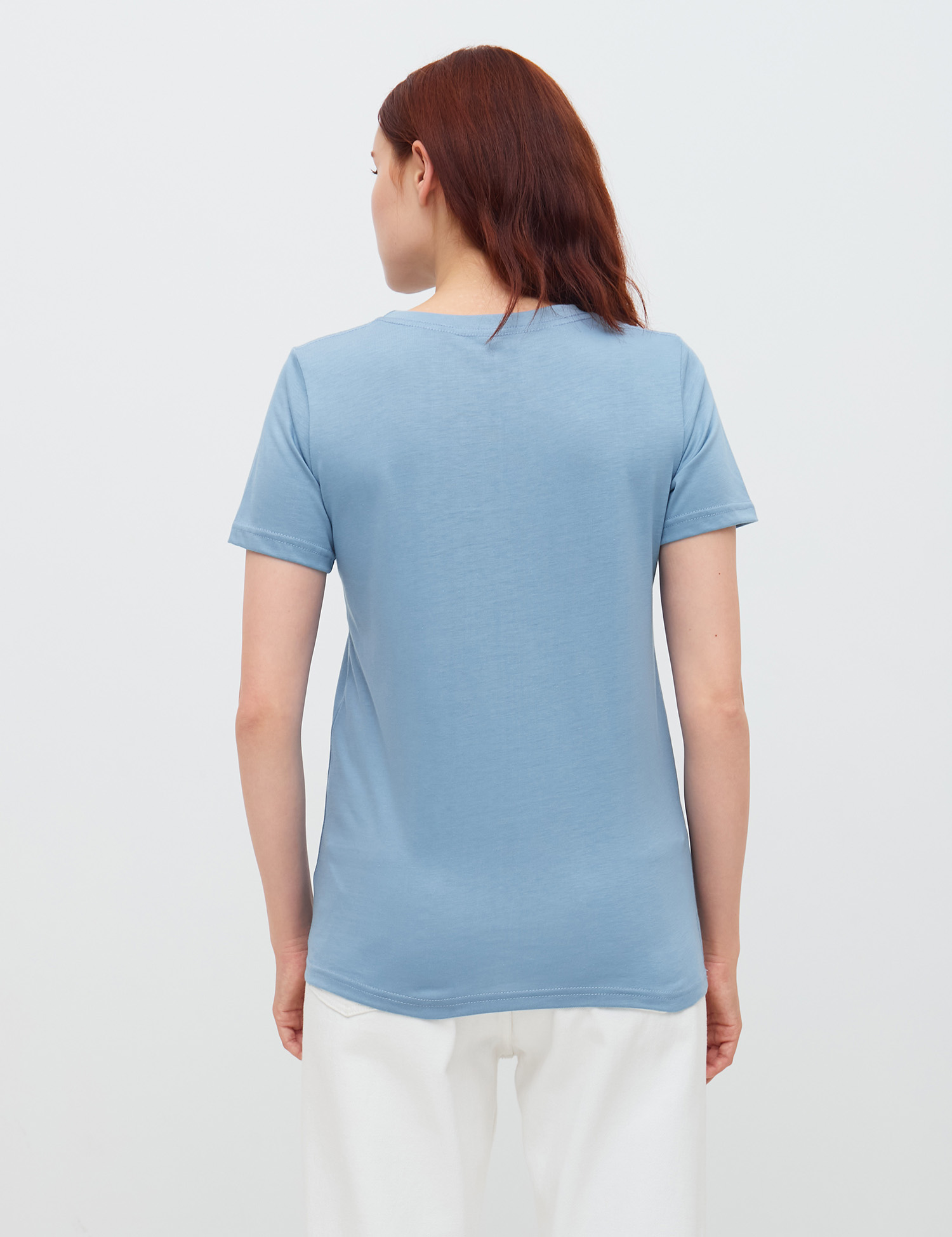 Картинка Жіноча блакитна футболка