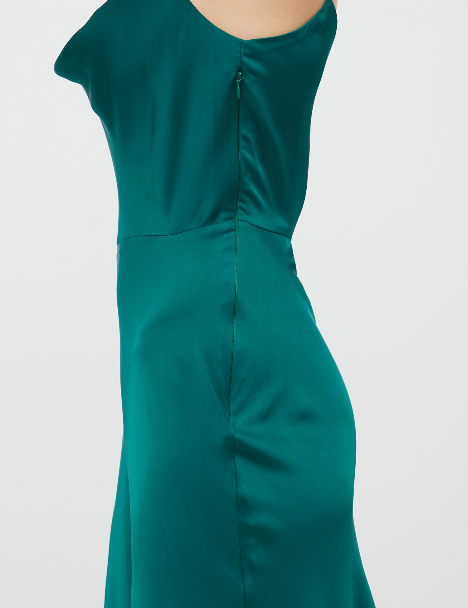 Картинка Зелена сукня на бретелях