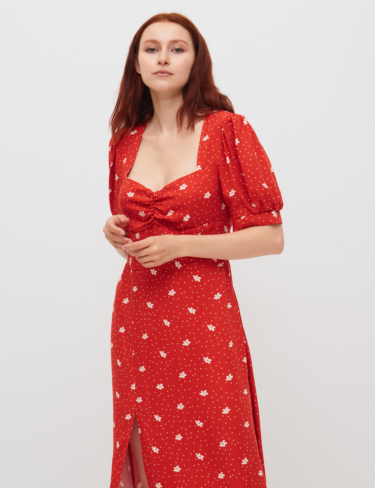 Картинка Червона сукня з візерунком