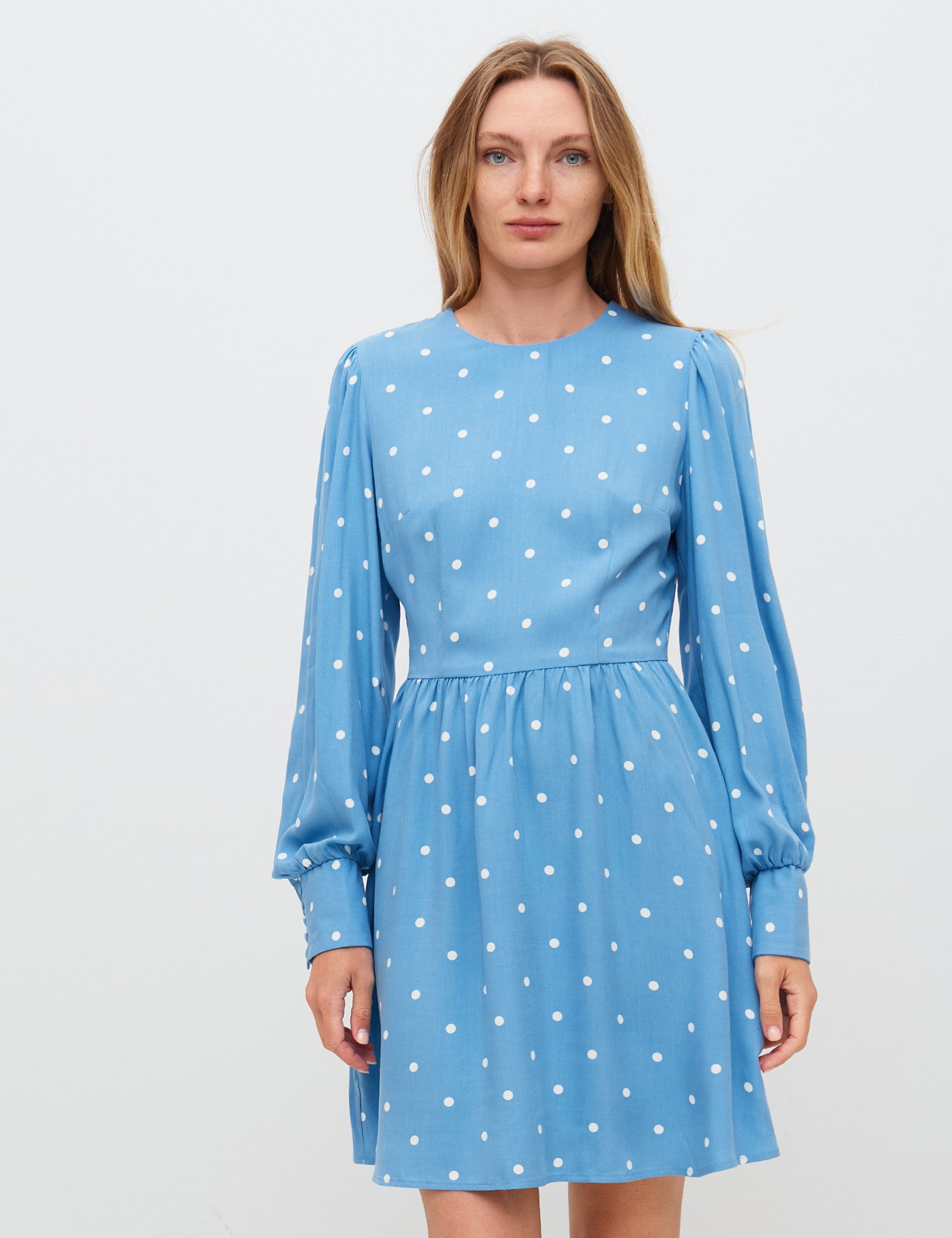Картинка Блакитна сукня в горошок
